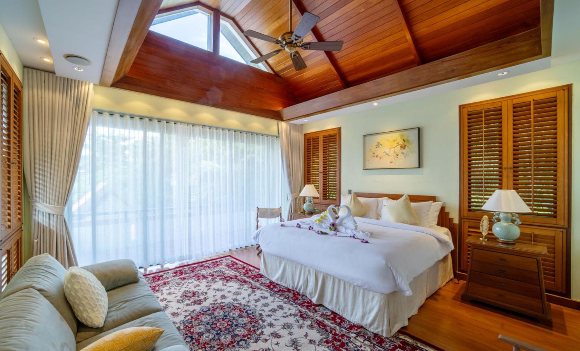 5BR Sea View Pool Villa - 3-Min Walk to Kata Beach - Villa Apsara by Warm Plus