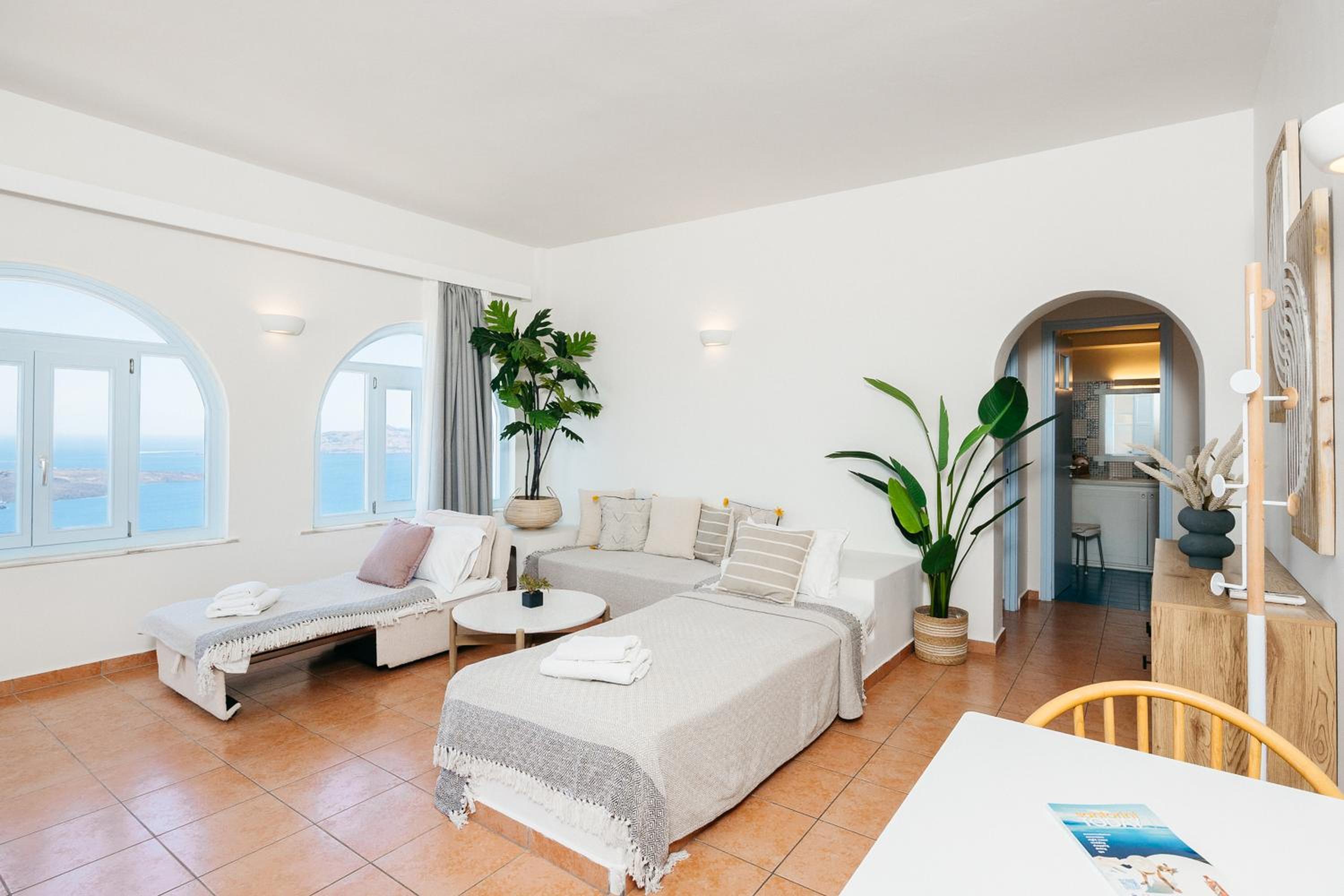 Kastro Suites