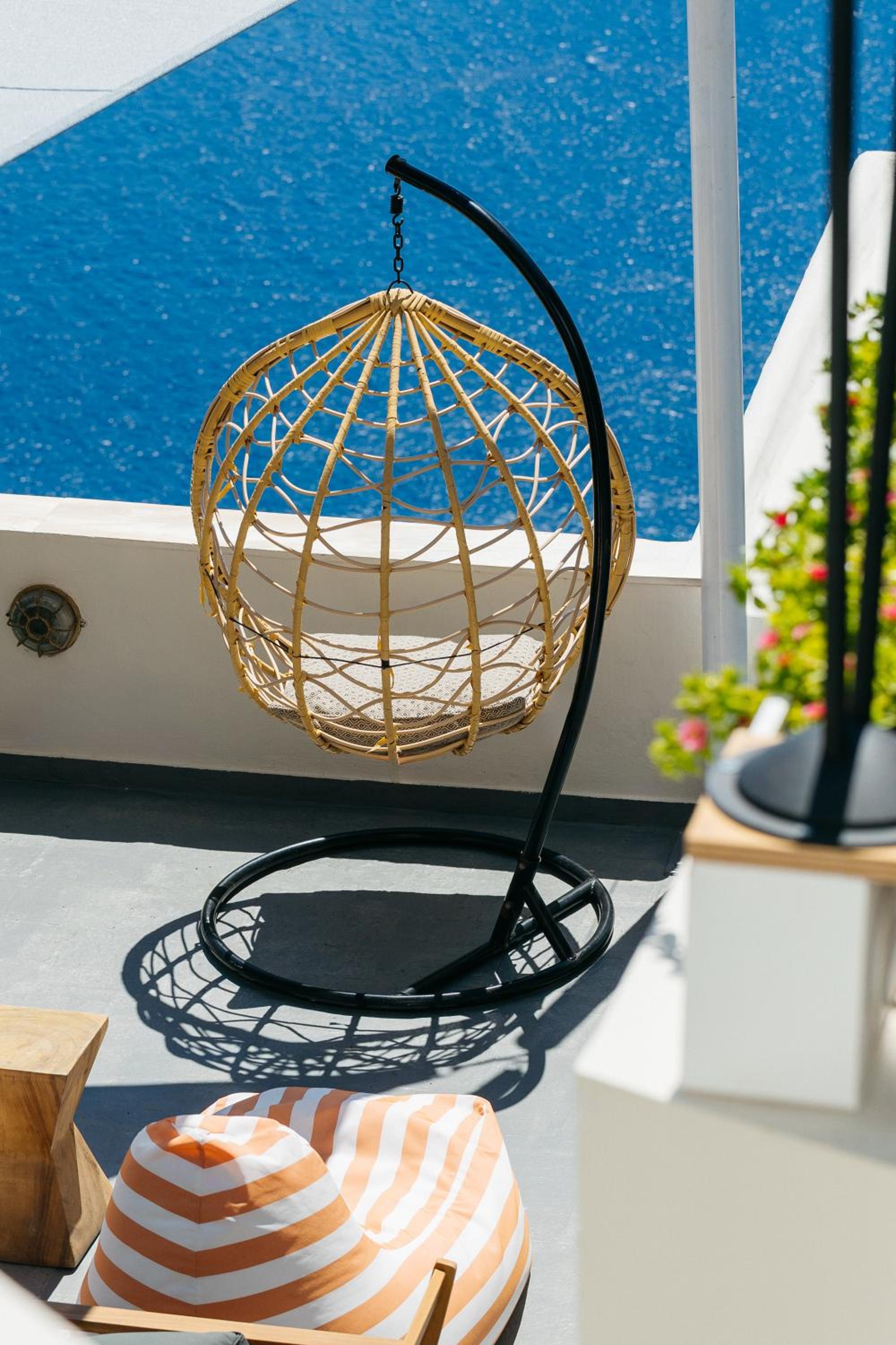 Kastro Suites