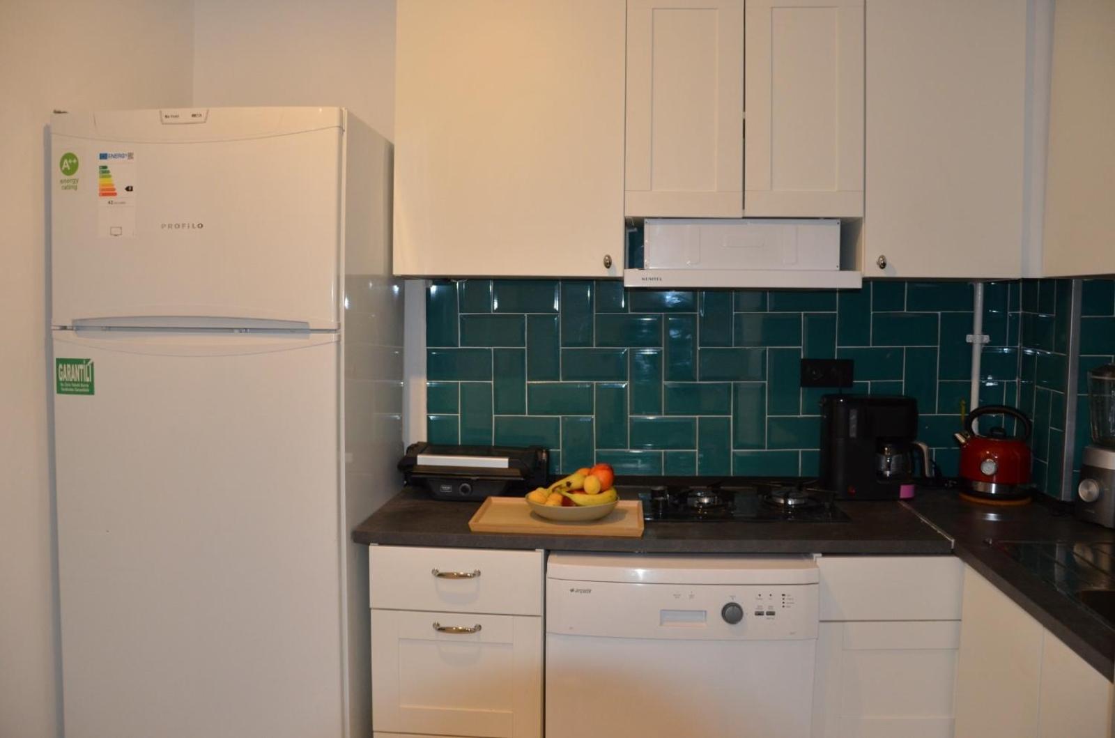 Taksim Green Flat Back