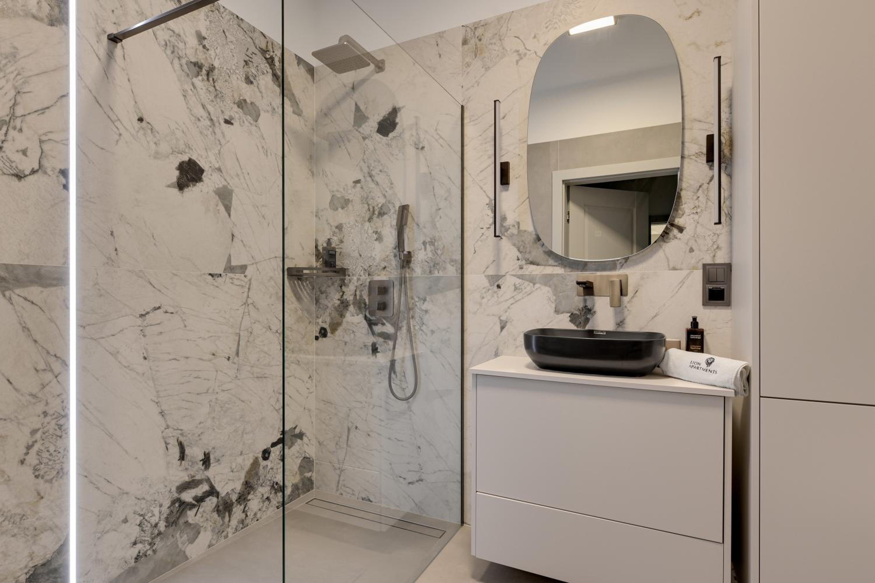 Nadmorski Dwór Premium Apartment with Parking Sauna & Gym by Lion Apartments