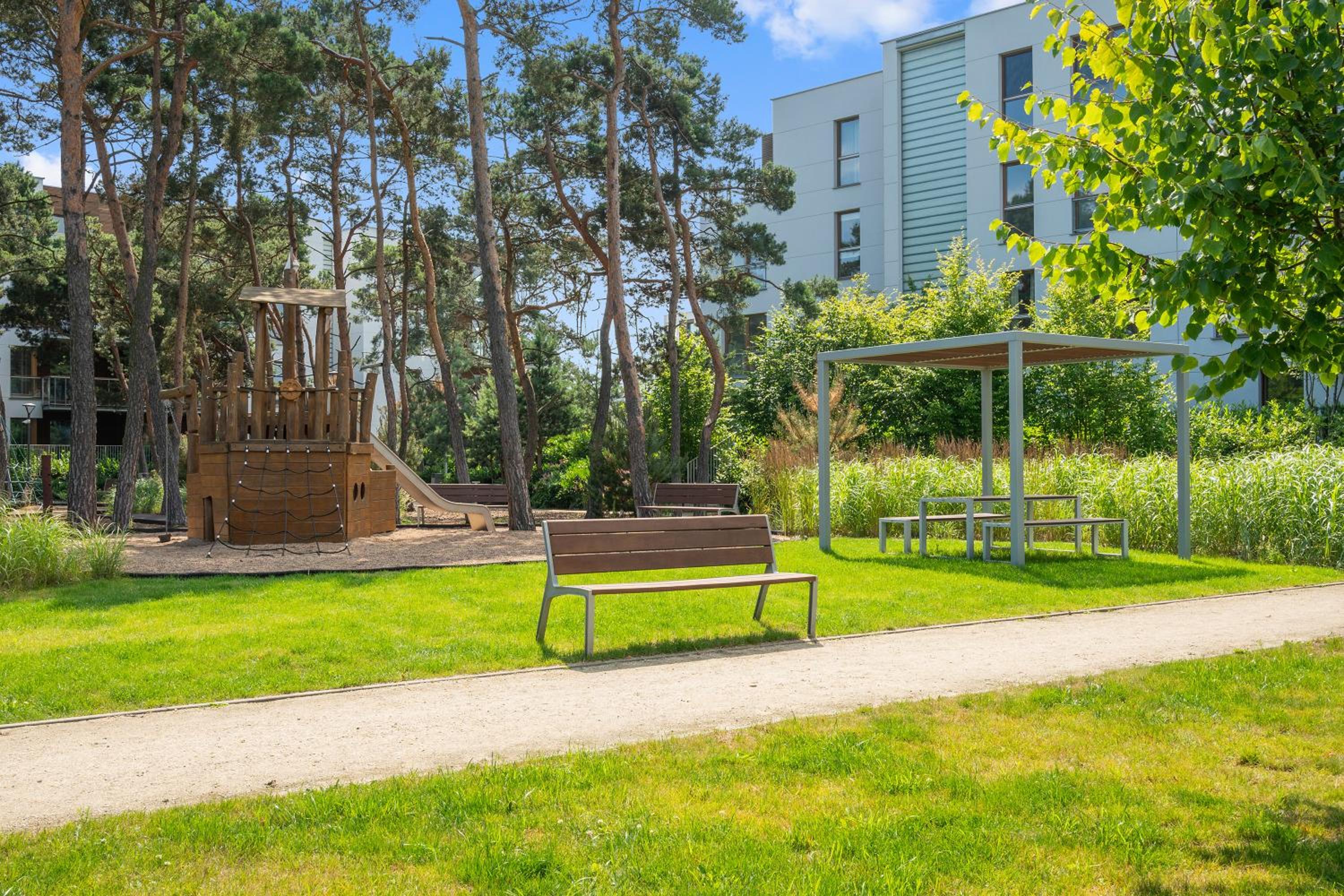 Nadmorski Dwór Premium Apartment with Parking Sauna & Gym by Lion Apartments
