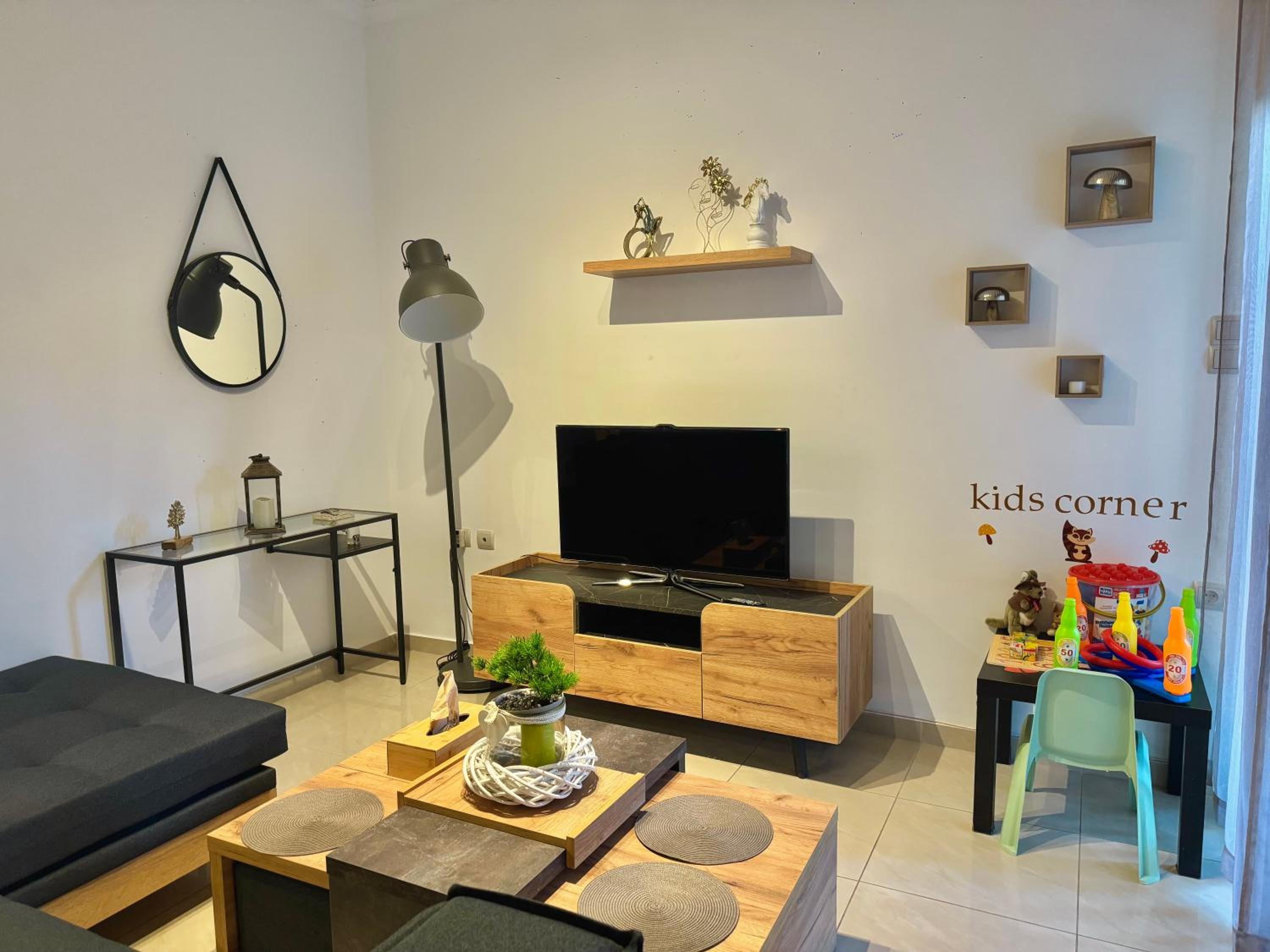 Marina Zeas Spacious Two Bedroom Apartment