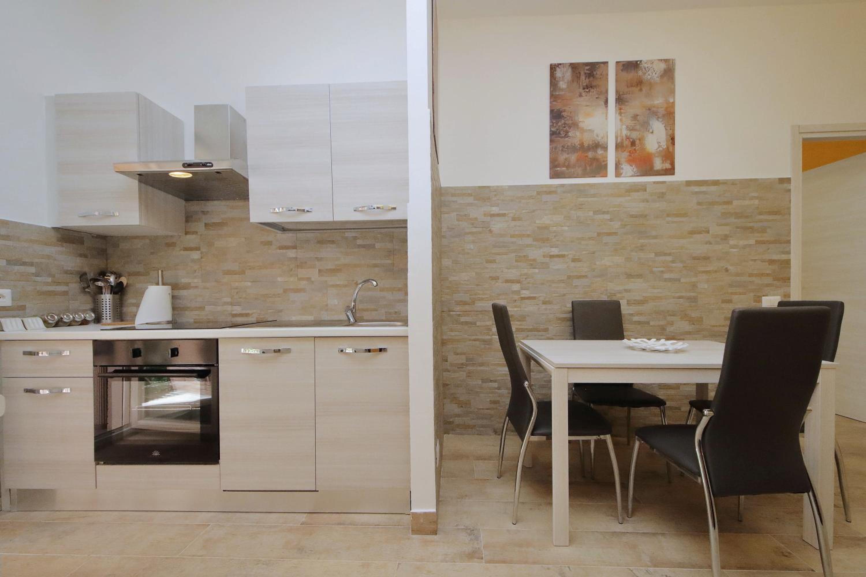 Michele Lux Lodge 6 people Spotless and Connected to Airport and Vatican