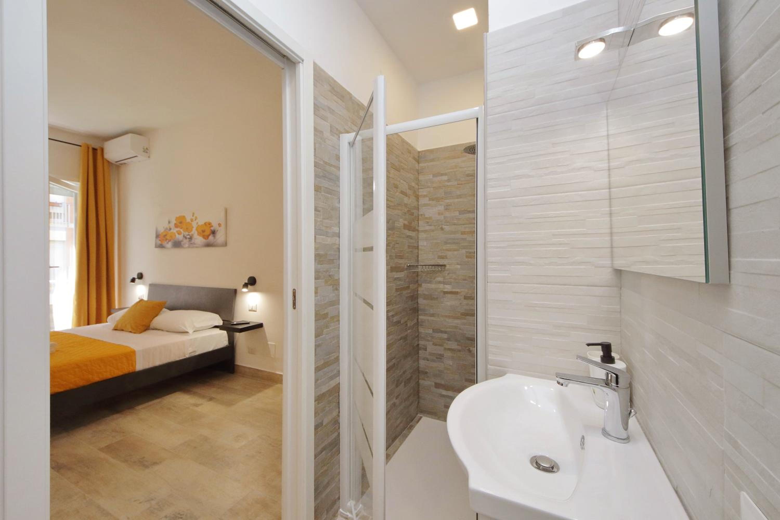 Michele Lux Lodge 6 people Spotless and Connected to Airport and Vatican