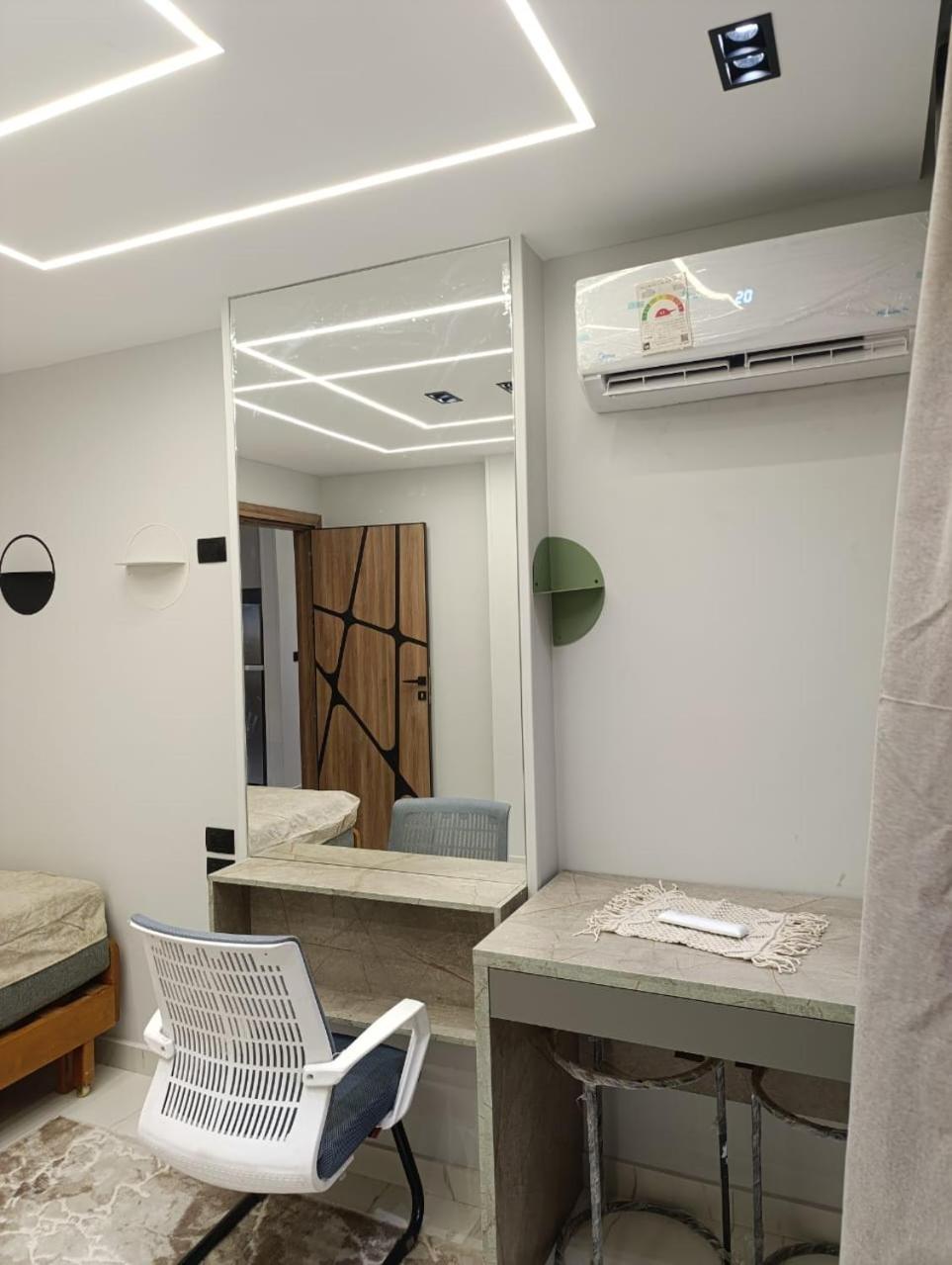 Hotel Apt, in a Compound, Cairo central Location, Maadi Mokattam New Cairo