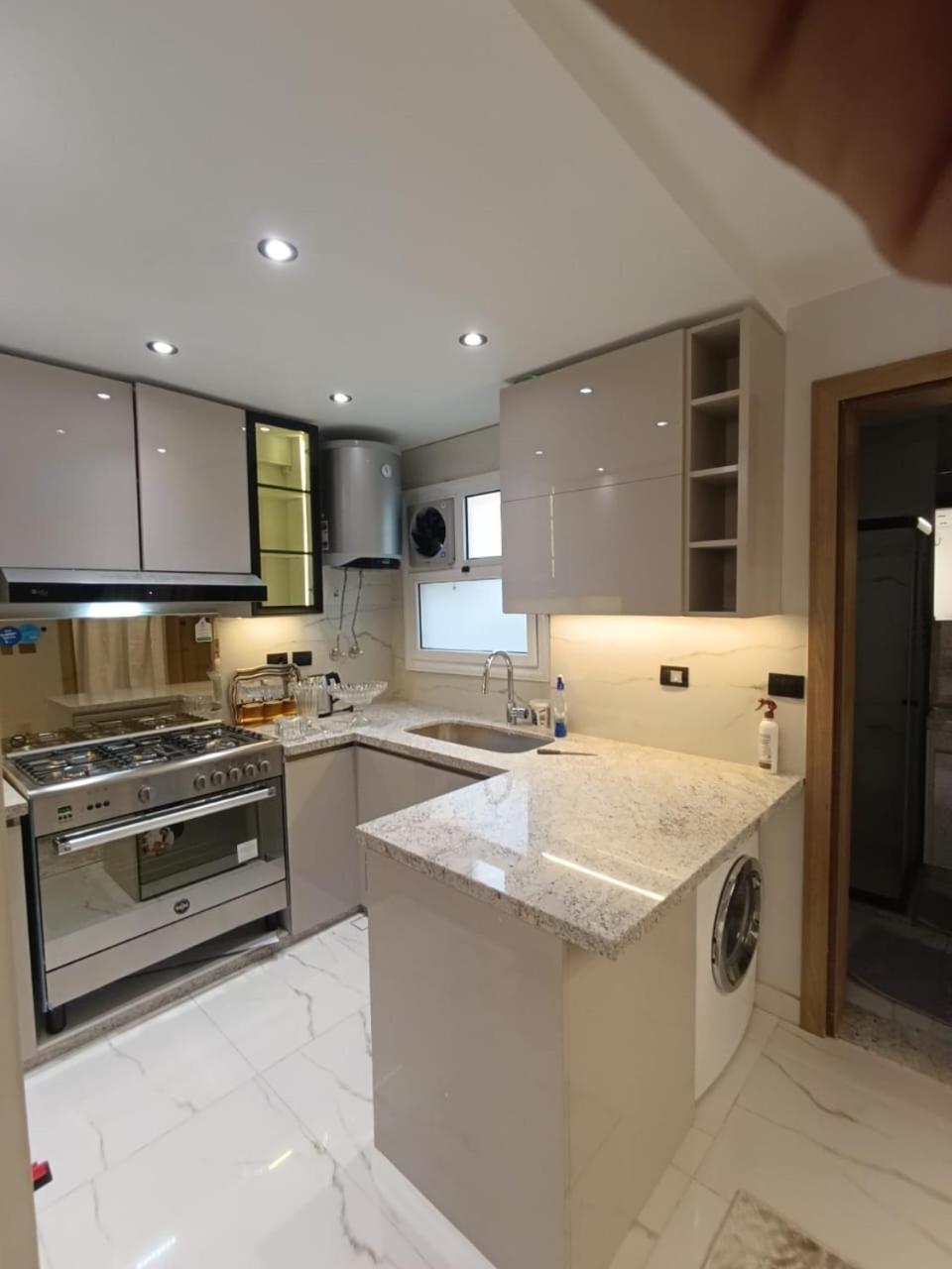 Hotel Apt, in a Compound, Cairo central Location, Maadi Mokattam New Cairo