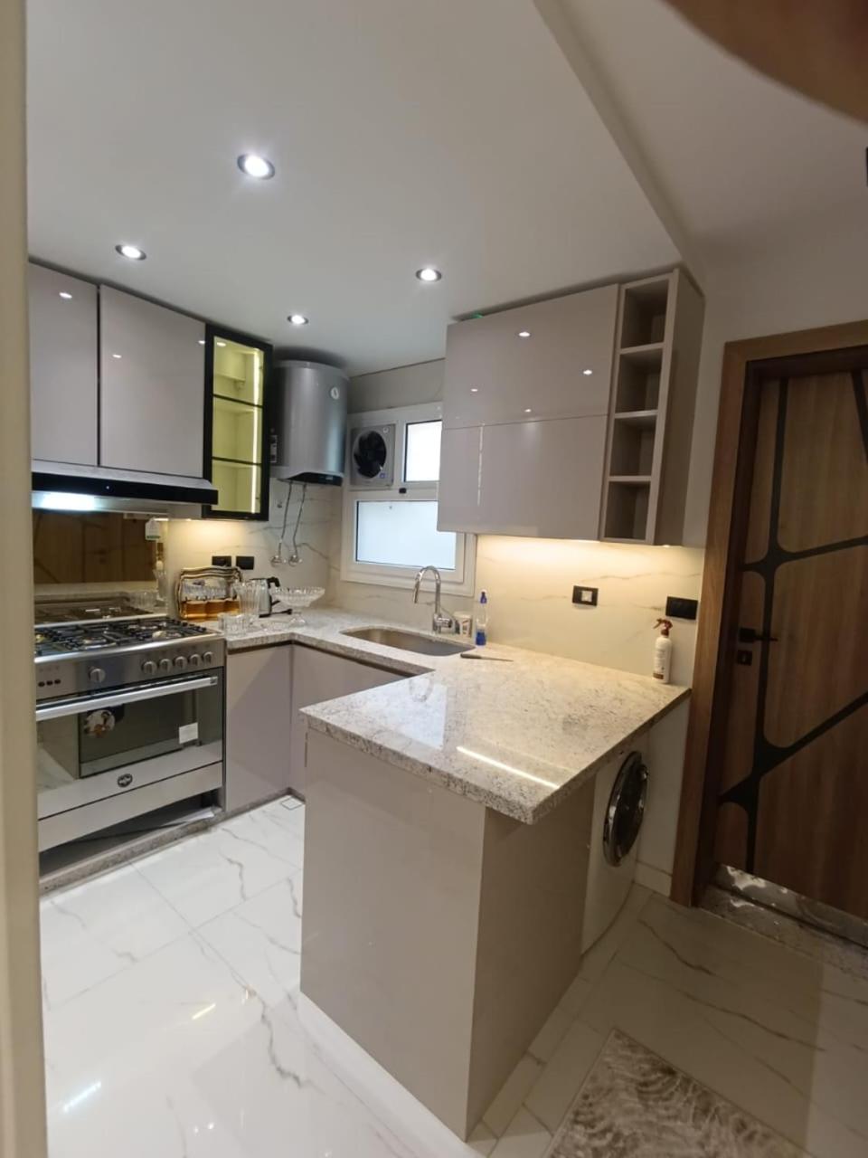 Hotel Apt, in a Compound, Cairo central Location, Maadi Mokattam New Cairo