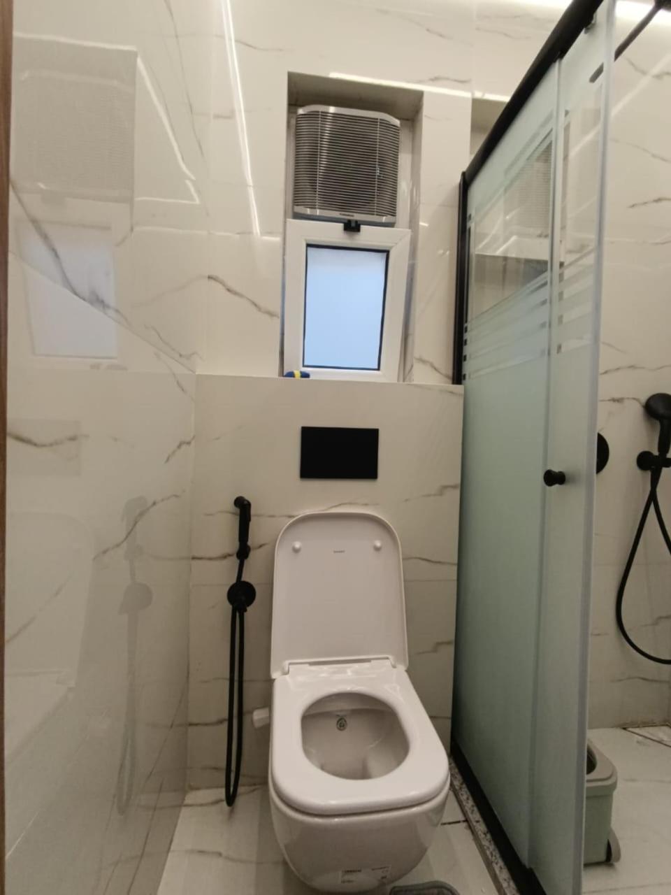 Hotel Apt, in a Compound, Cairo central Location, Maadi Mokattam New Cairo