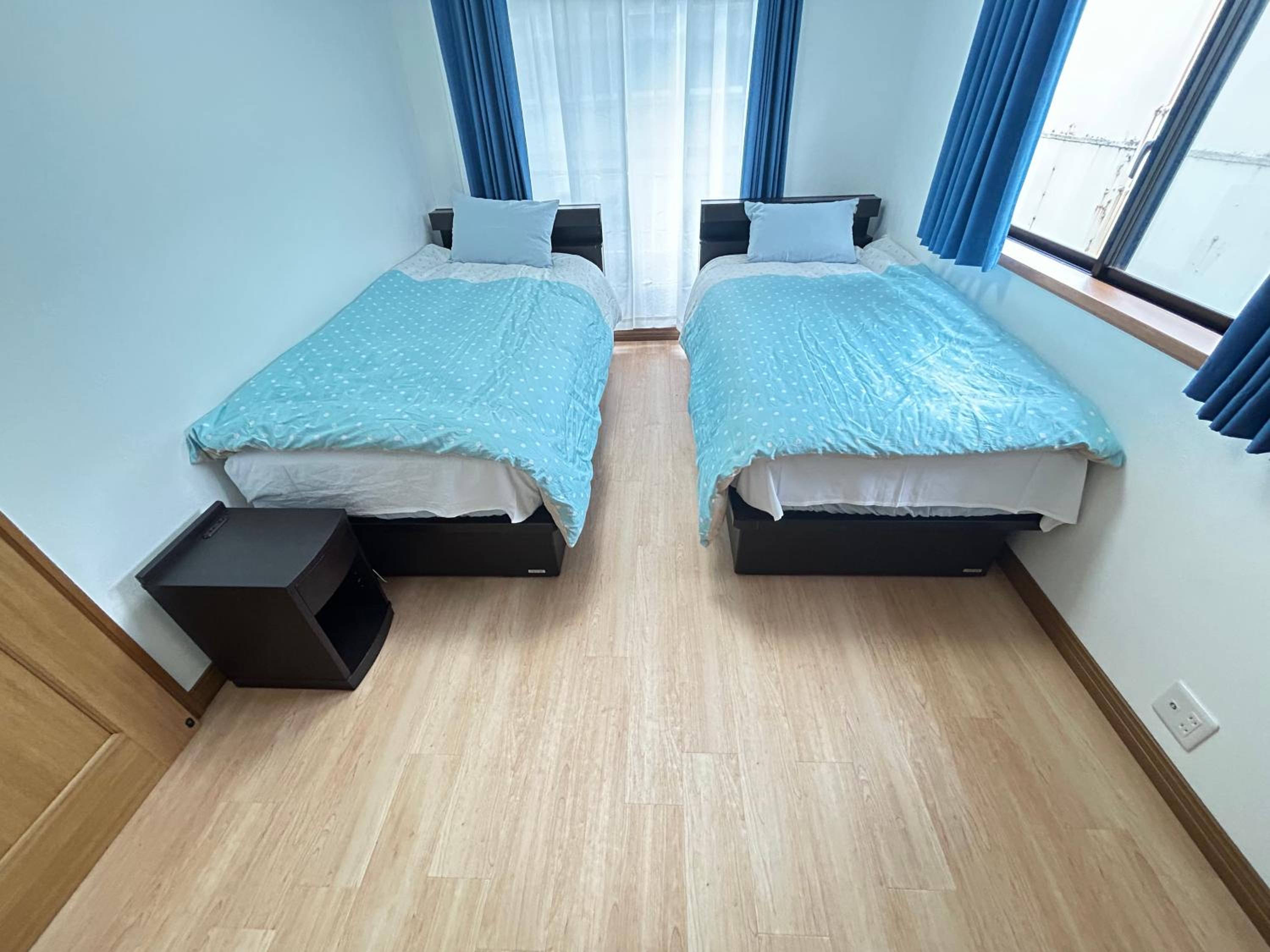 Near Asakusa, 5-min from Station, 5BR 150 square meters House, Near Skytree