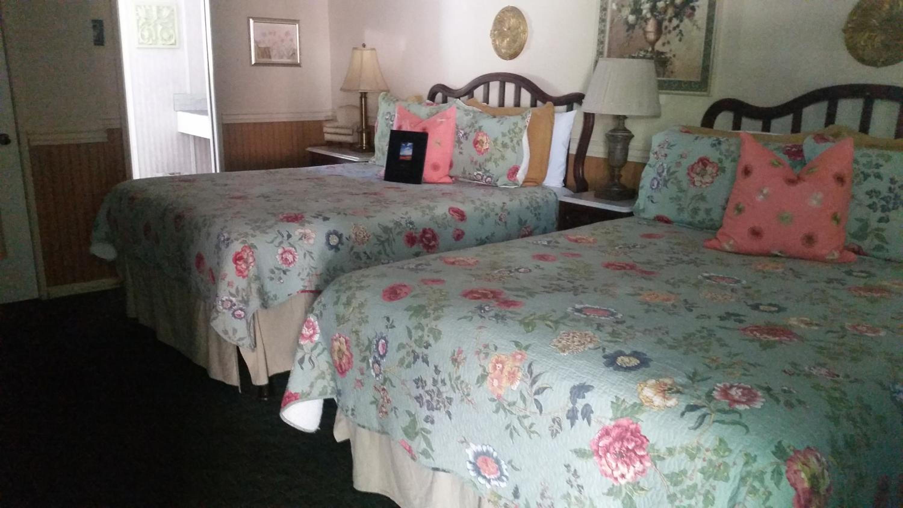 Gunn House Hotel