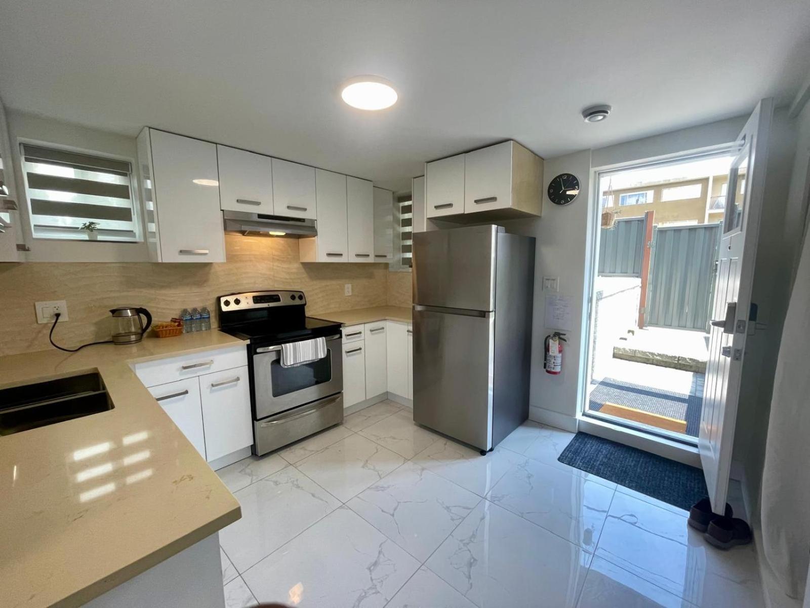 Top choice 2-Bed 1-Bath Garden Suite