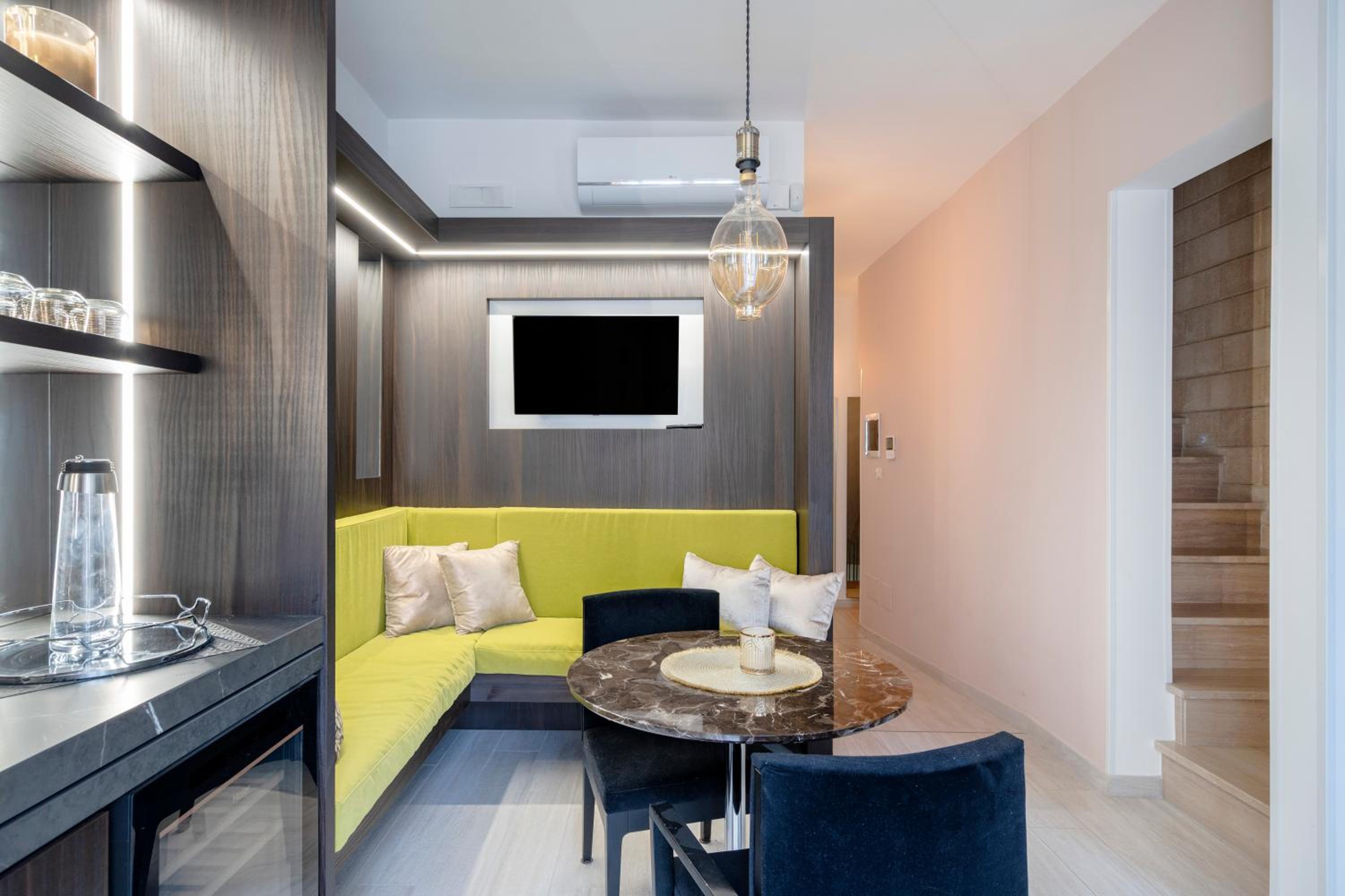 Cielo | Suite con Bagno e Cucina Condivisa – Centrale