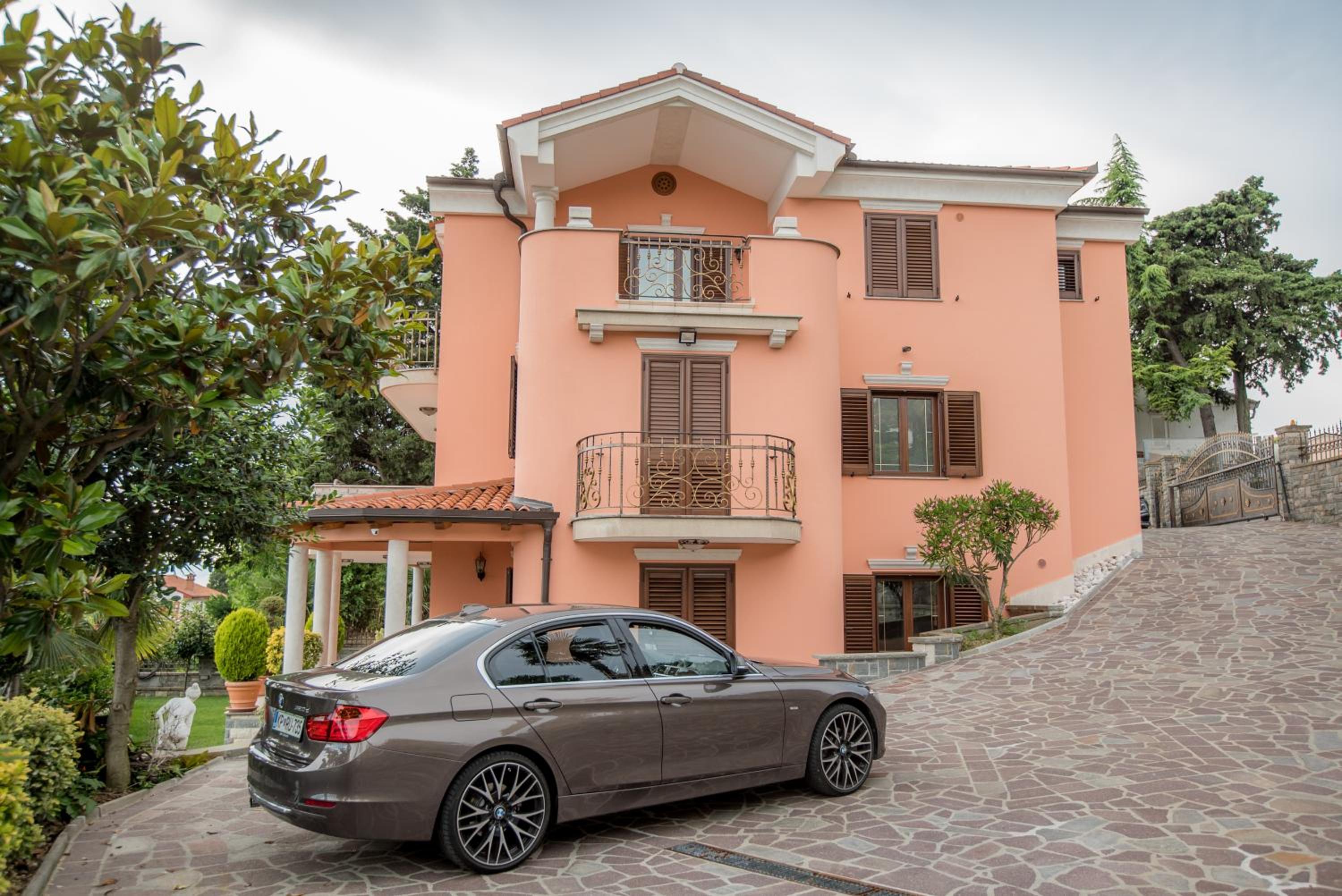 Apartments Leonarda view 4