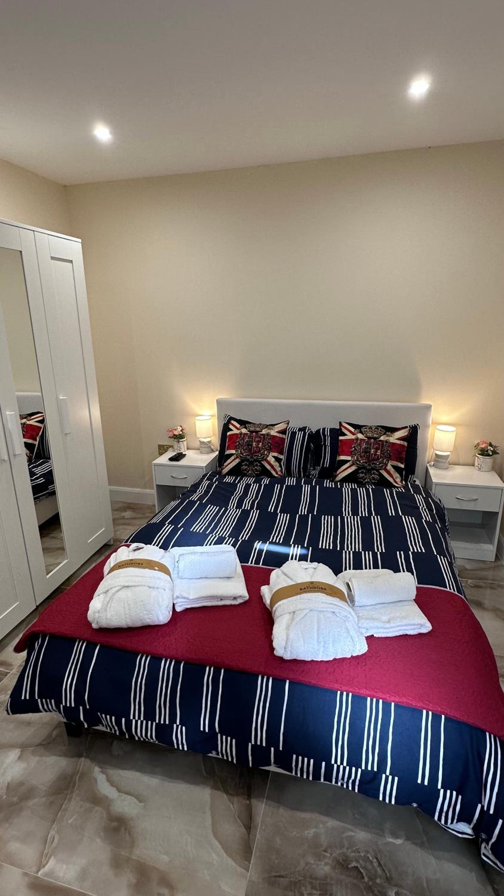 Modern Studio Luxe Heathrow London
