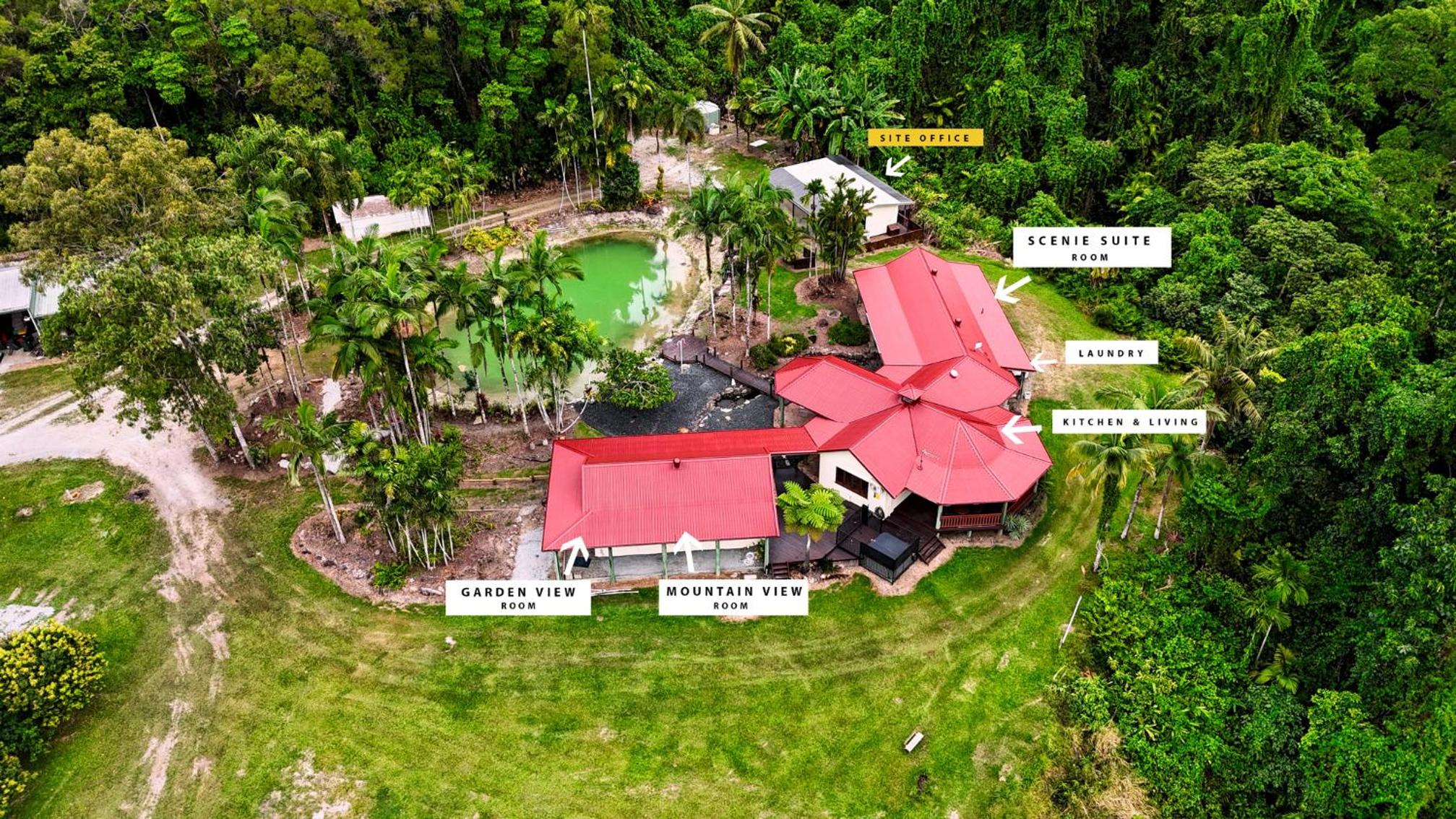 Ahana Hillside - Scenic Stay Near Cairns