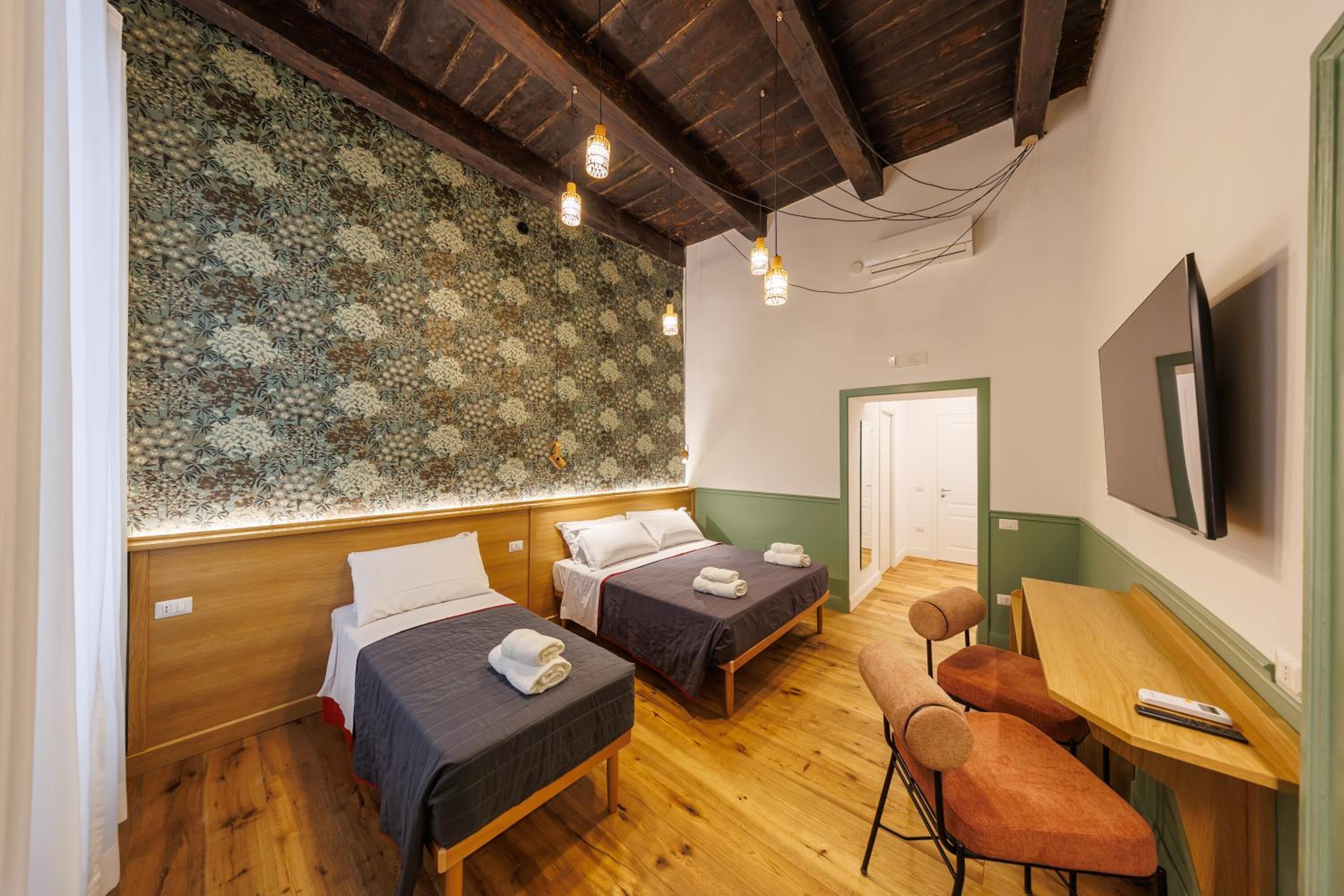 The Tribunali Apartments By HouseinNaples