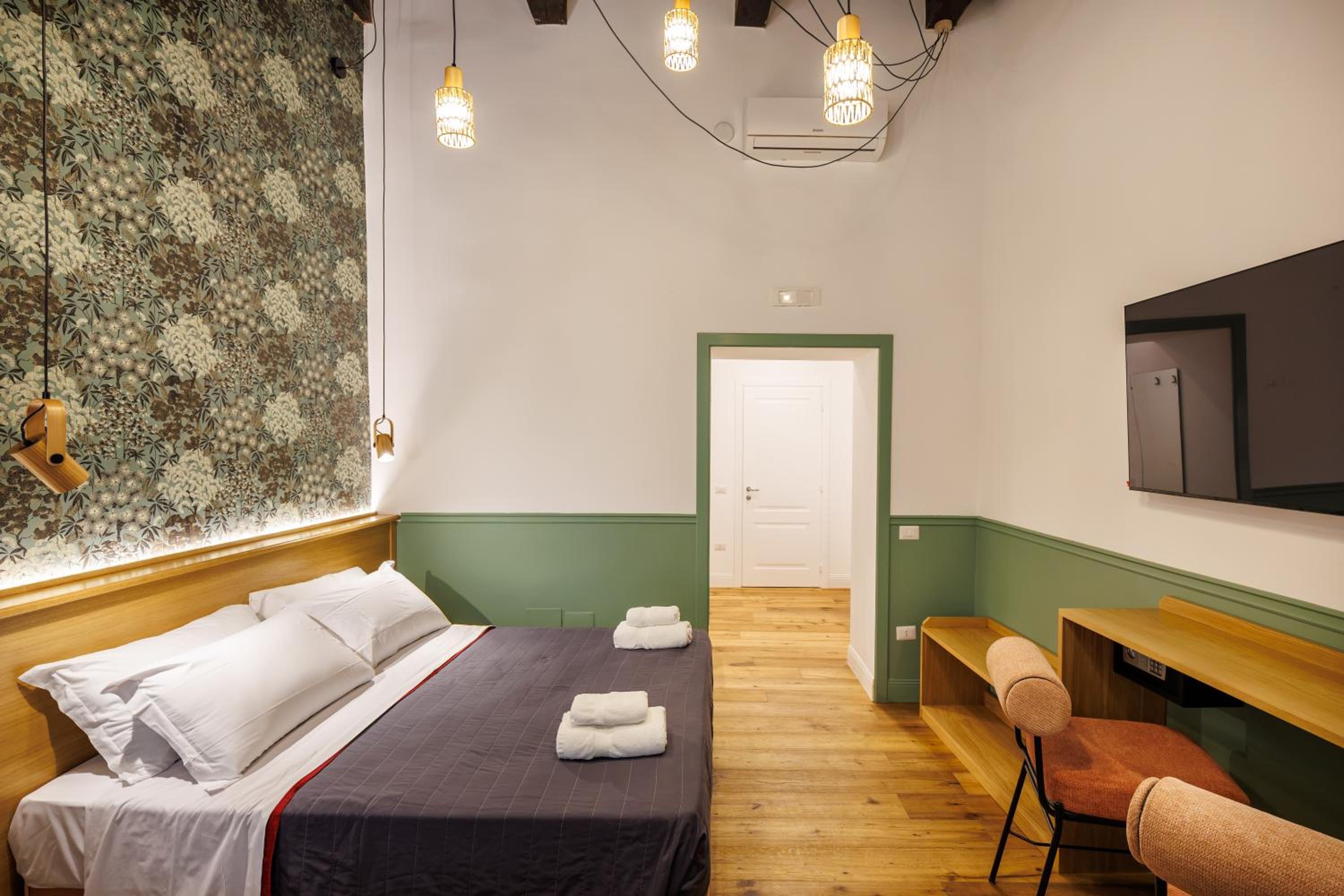 The Tribunali Apartments By HouseinNaples