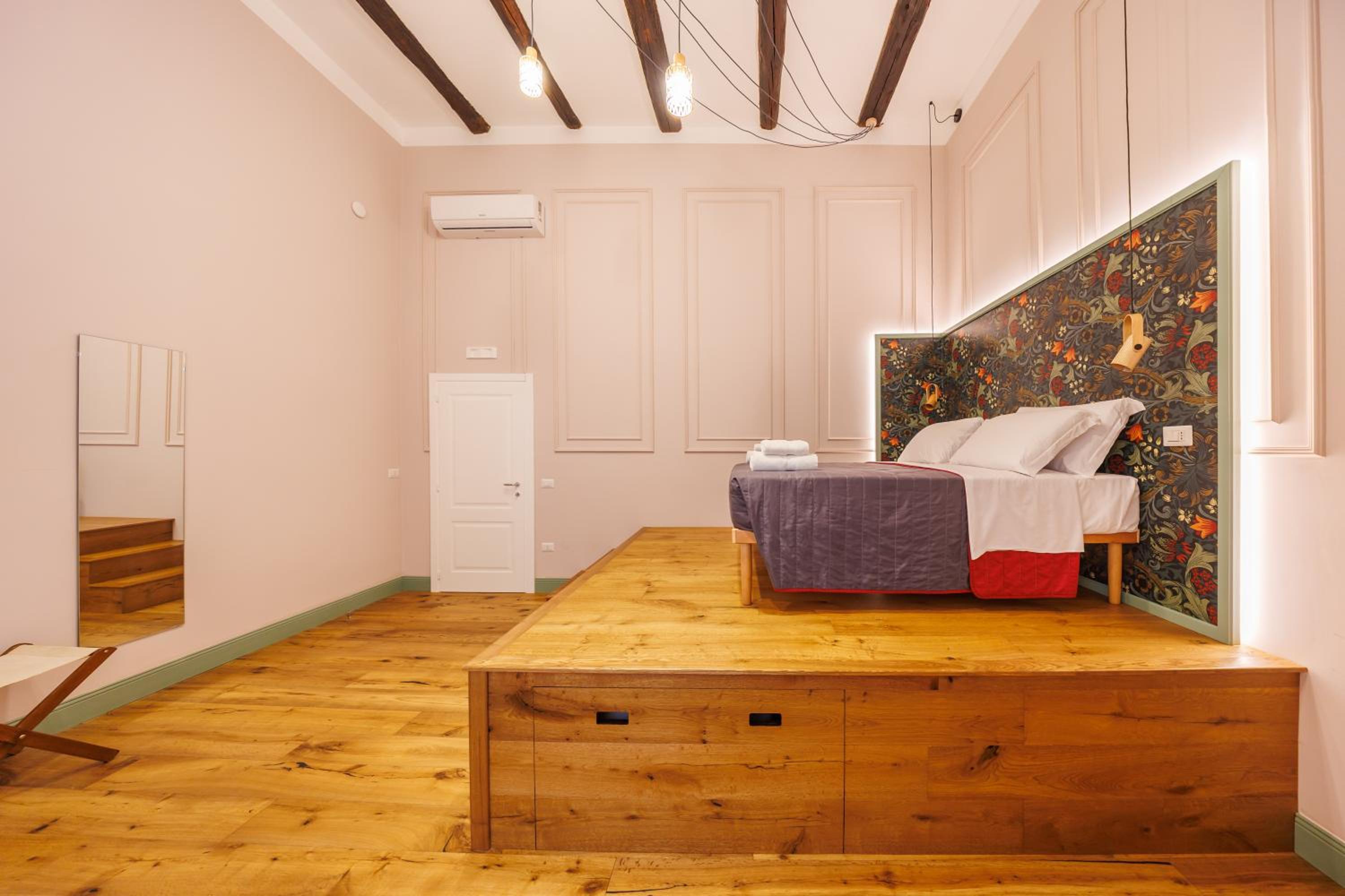 The Tribunali Apartments By HouseinNaples