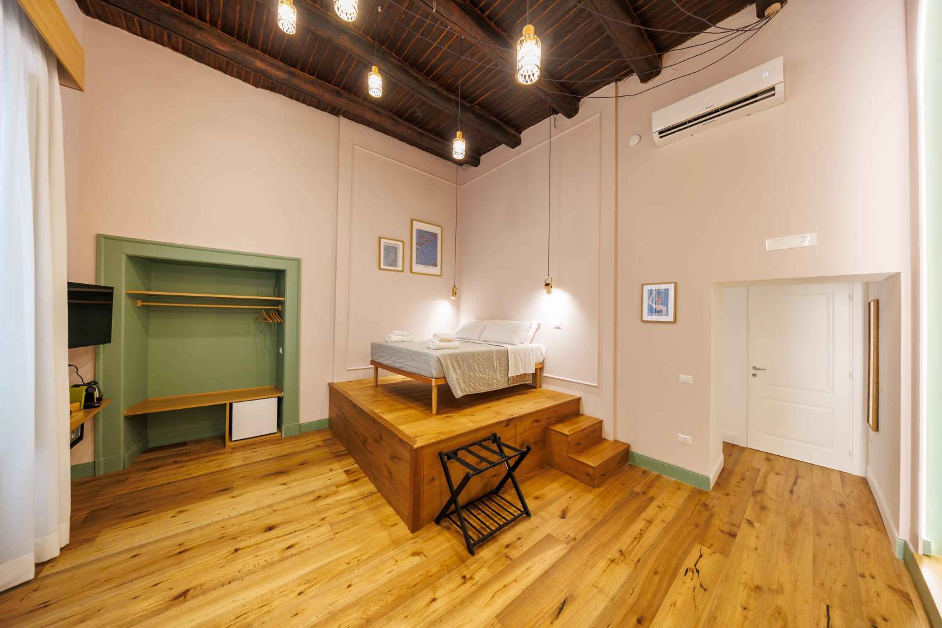 The Tribunali Apartments By HouseinNaples