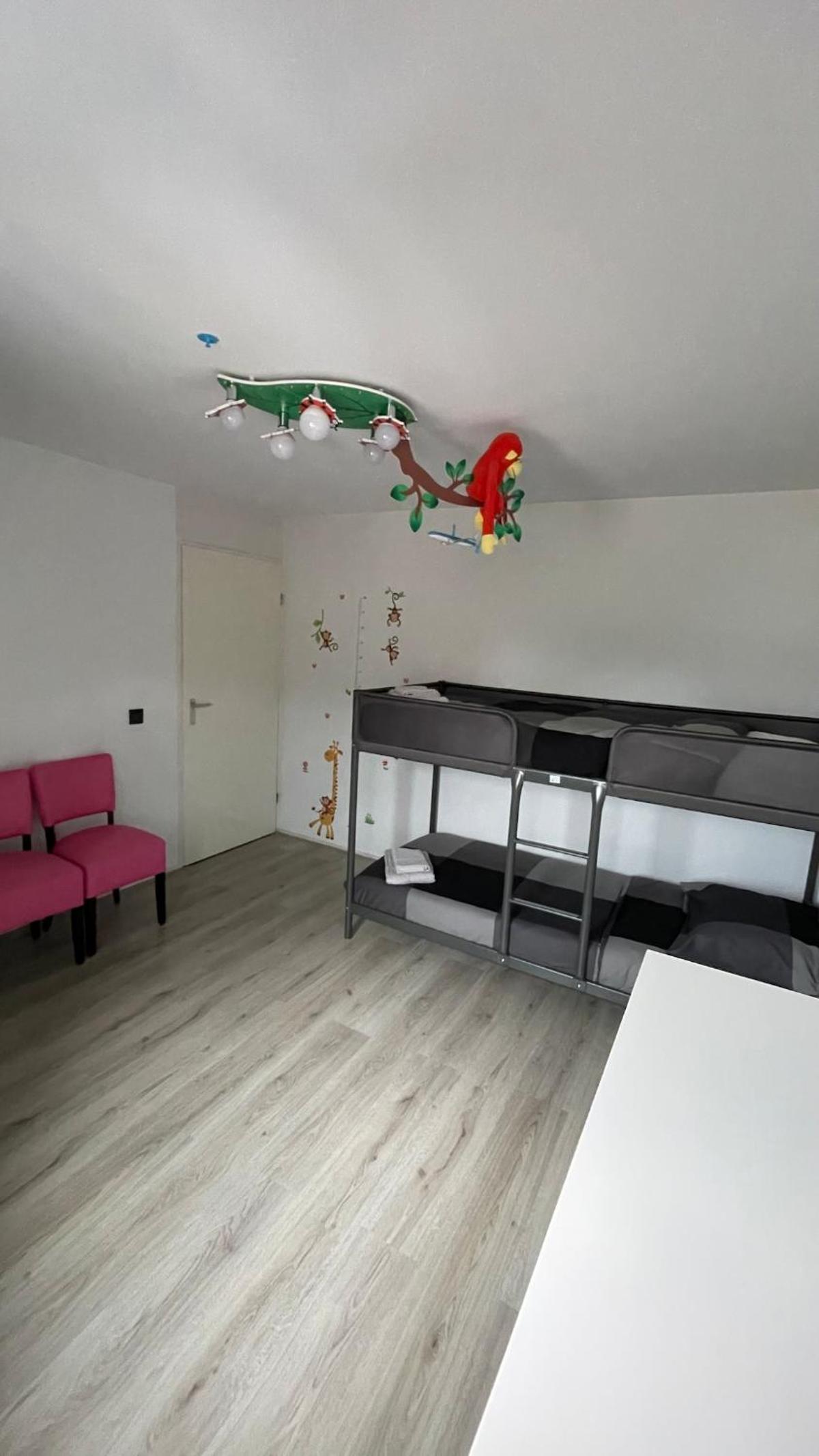 A whole Family expat house with AC, garden, close to Efteling