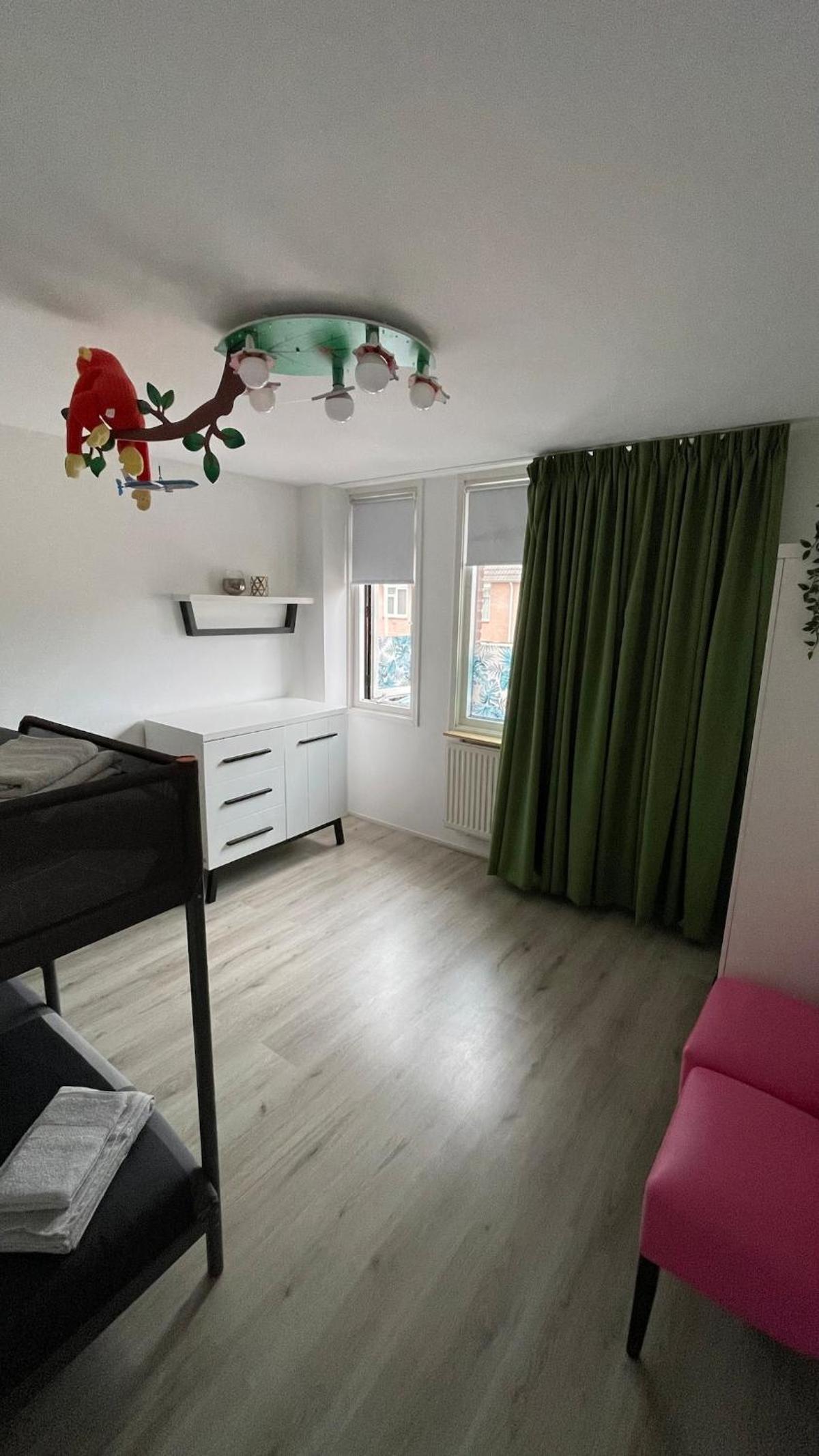 A whole Family expat house with AC, garden, close to Efteling