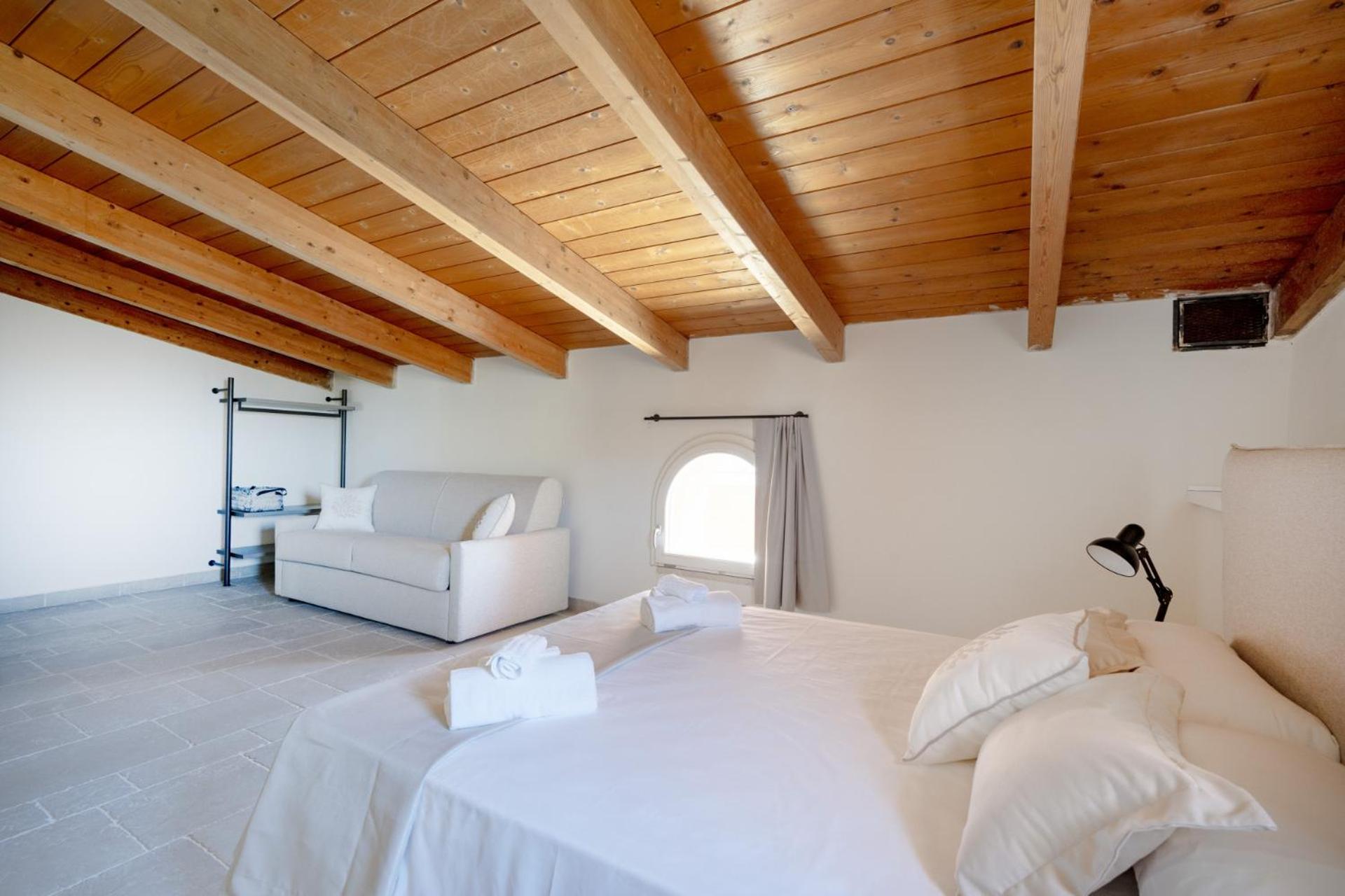 Palazzo della Torre 202– Modern Historic Apartment