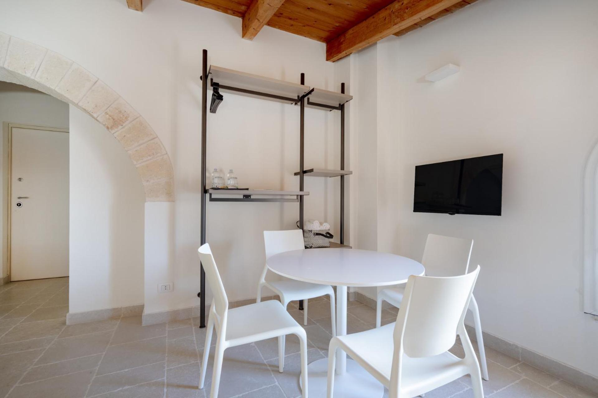 Palazzo della Torre 201– Modern Historic Apartment