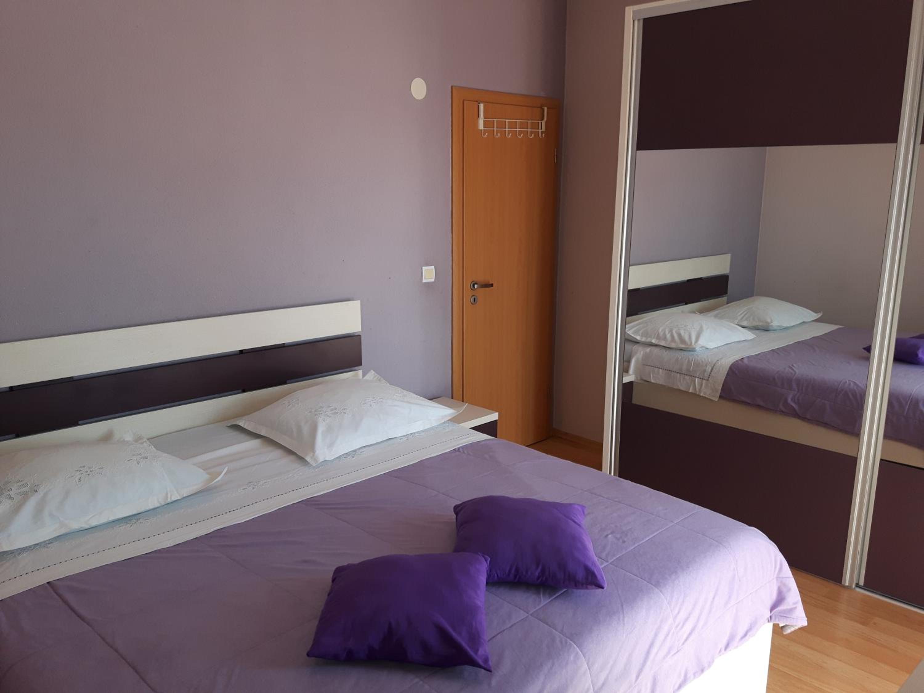 Apartment Edita Plano Trogir with private pool view 4