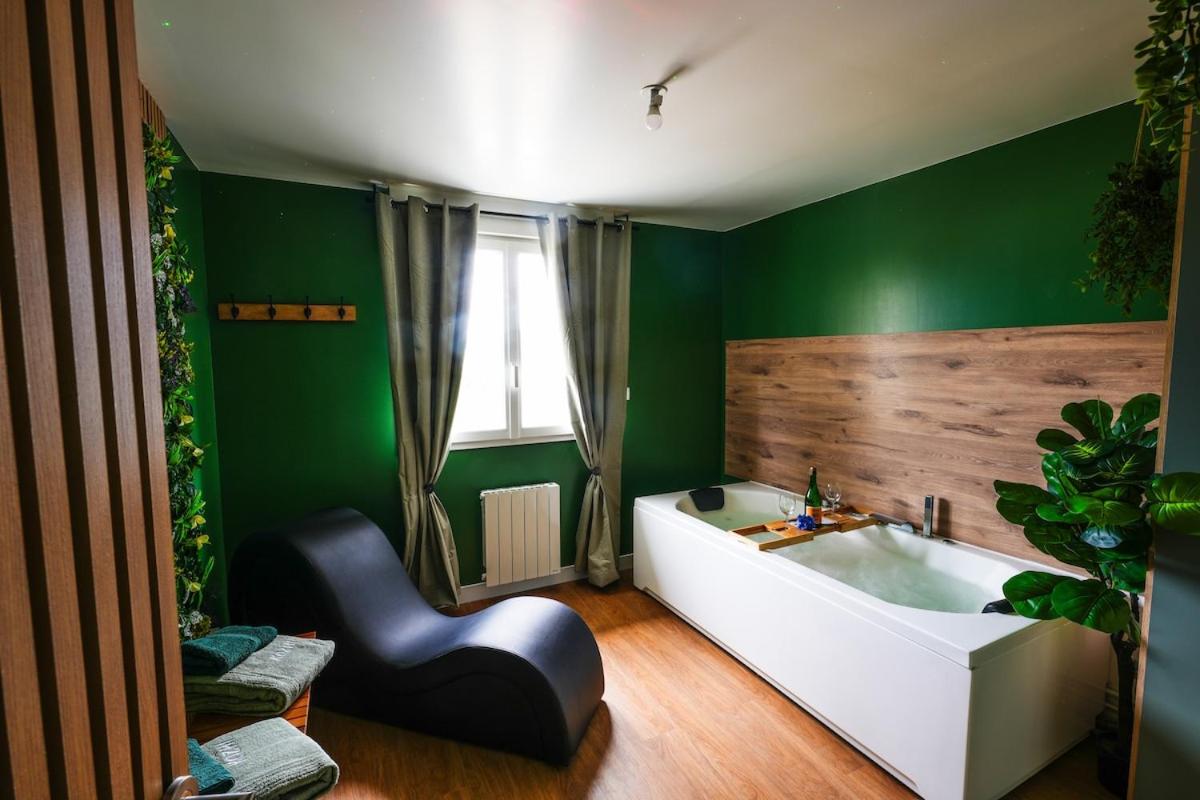 Suite Kozhi - Balnéo privative, Billard, Vidéoprojecteur - Proche Lorient