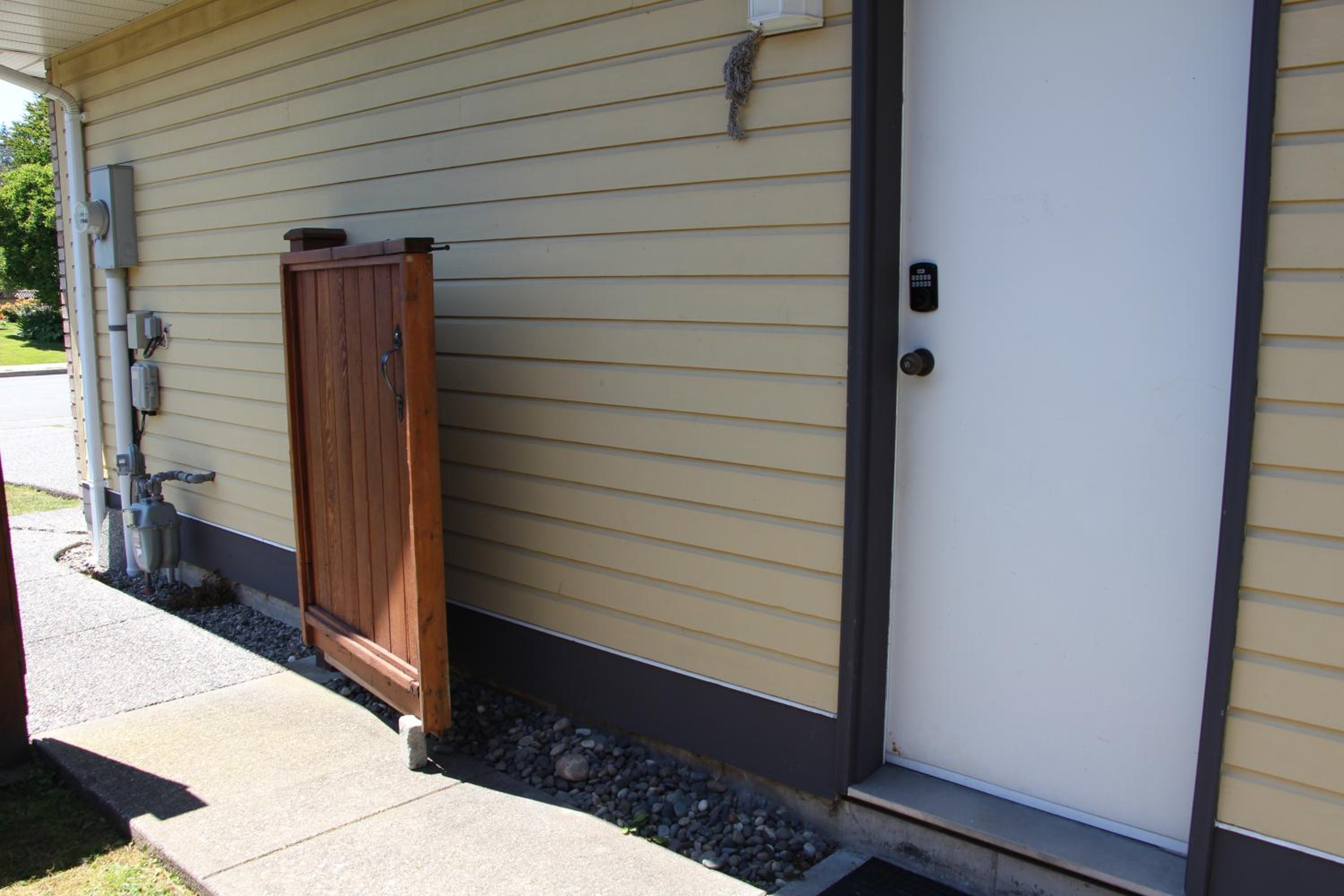 Guest Suite in Maple Ridge