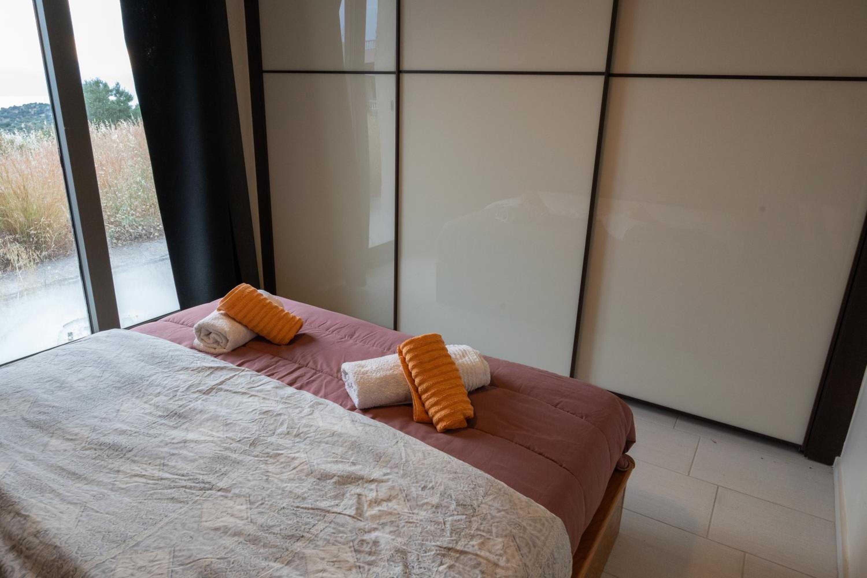 White Sand Loutraki Villa - Sea View