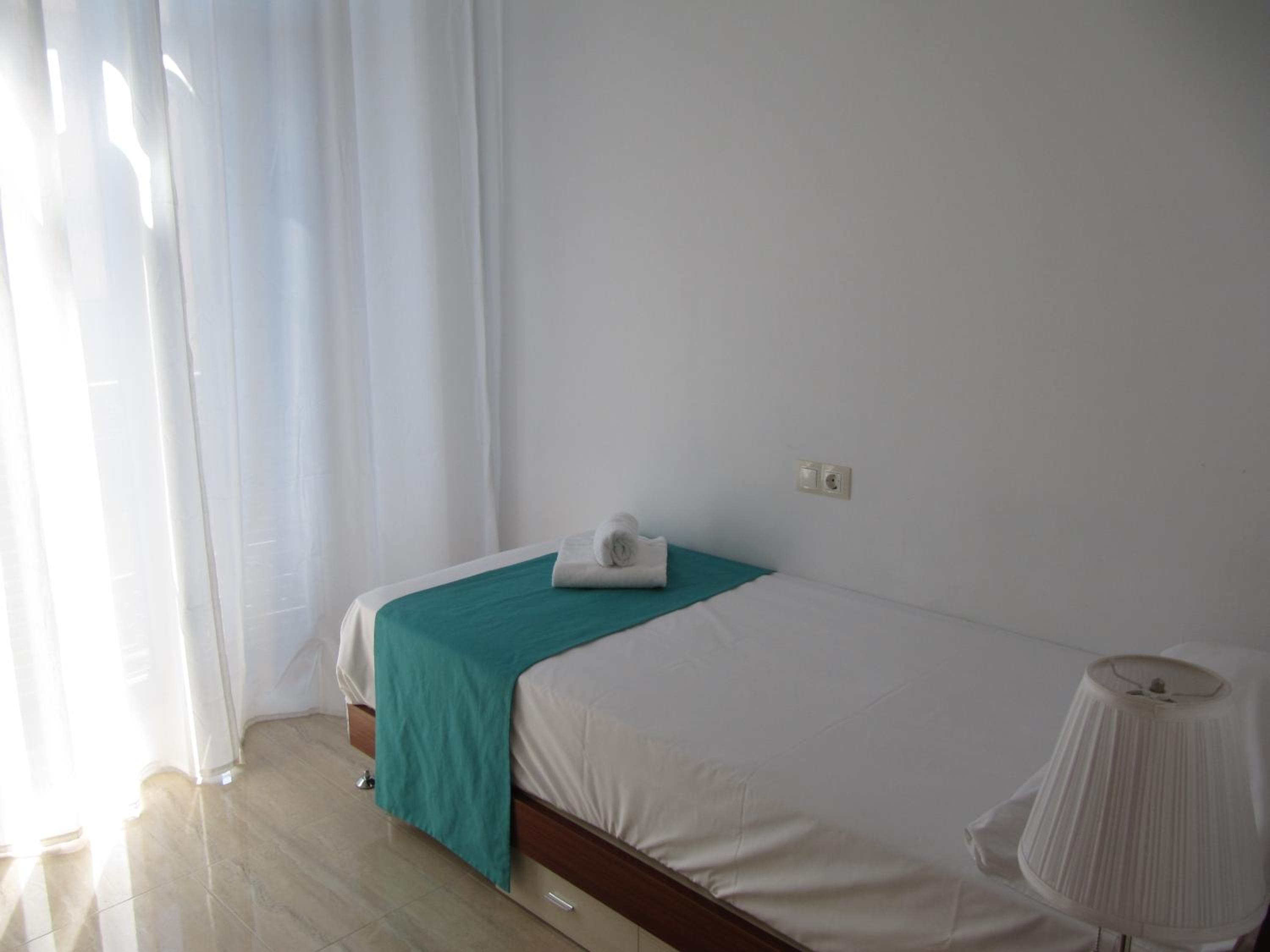 Life Apartments Alameda Colón