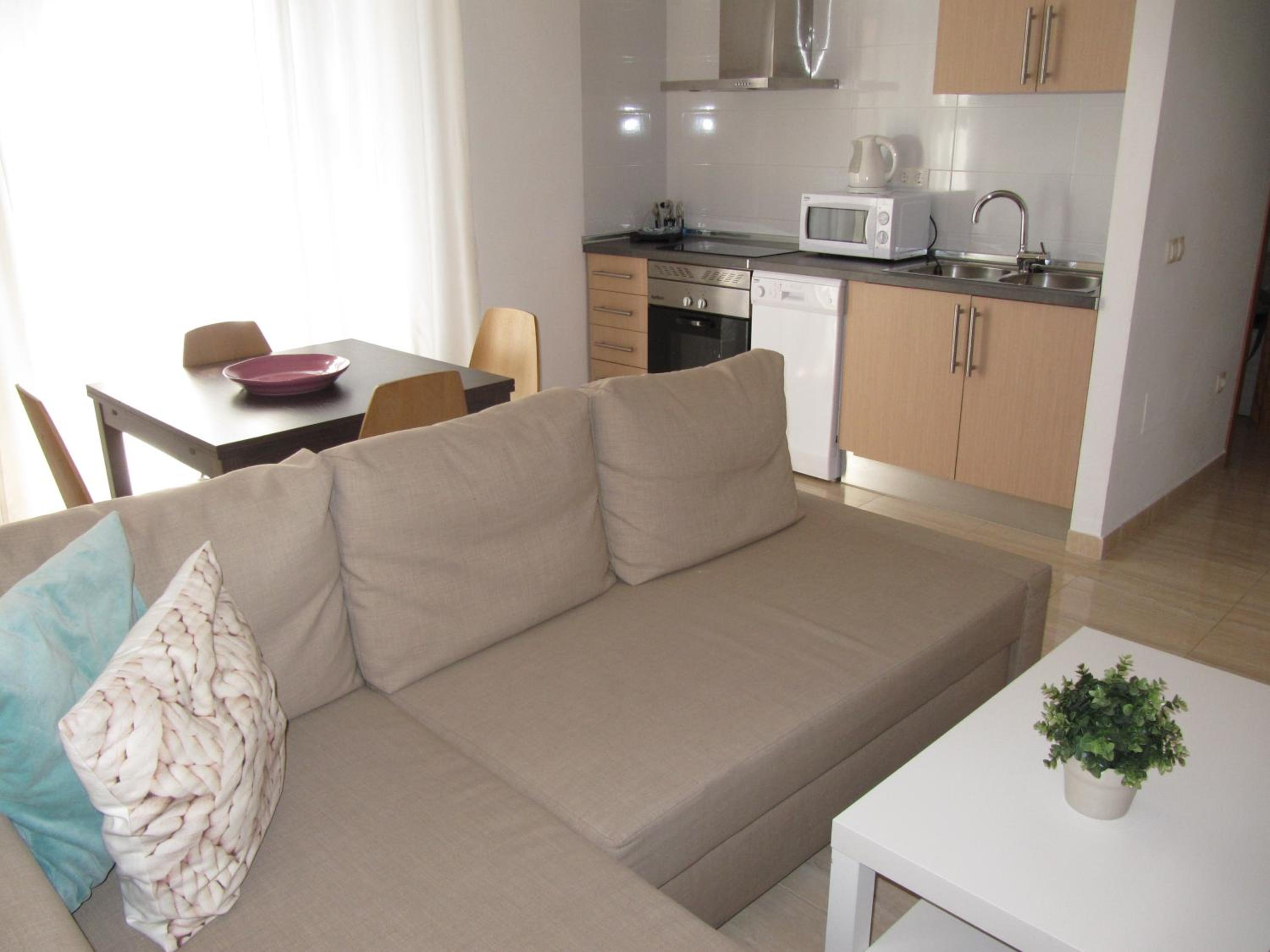 Life Apartments Alameda Colón