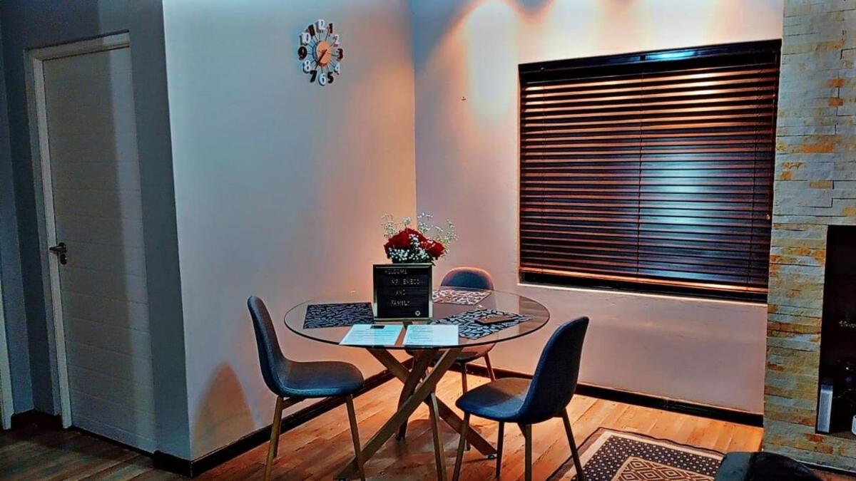 Malaika Luxurious Crib, Jackal Creek Golf Estate, Northriding