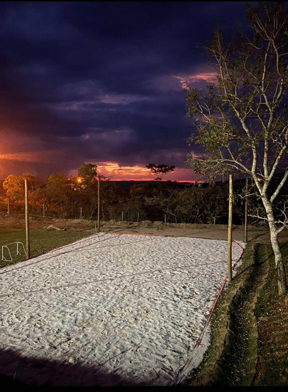 Refugio Moderno com Piscina Quente e Por do Sol