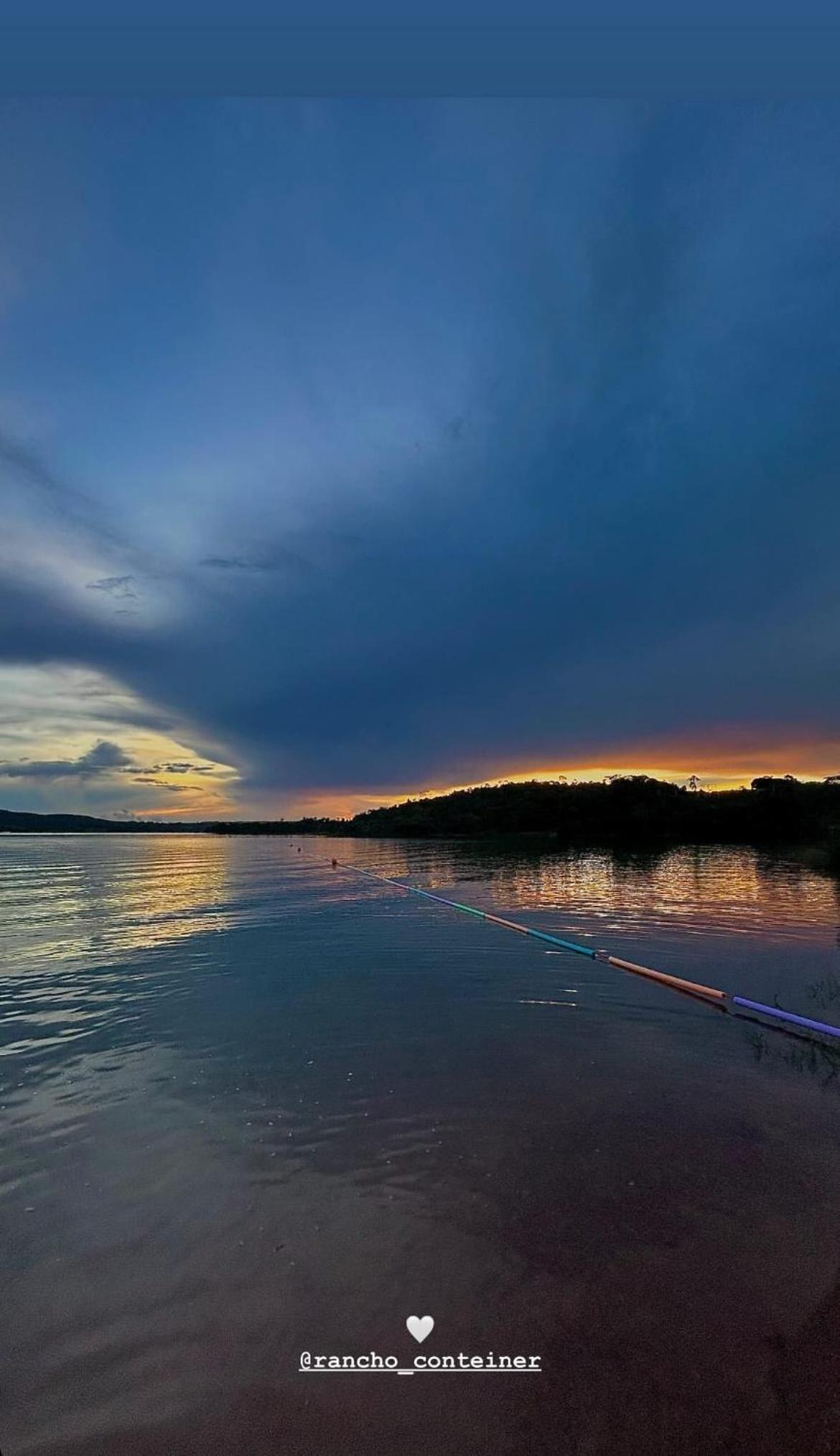 Refugio Moderno com Piscina Quente e Por do Sol