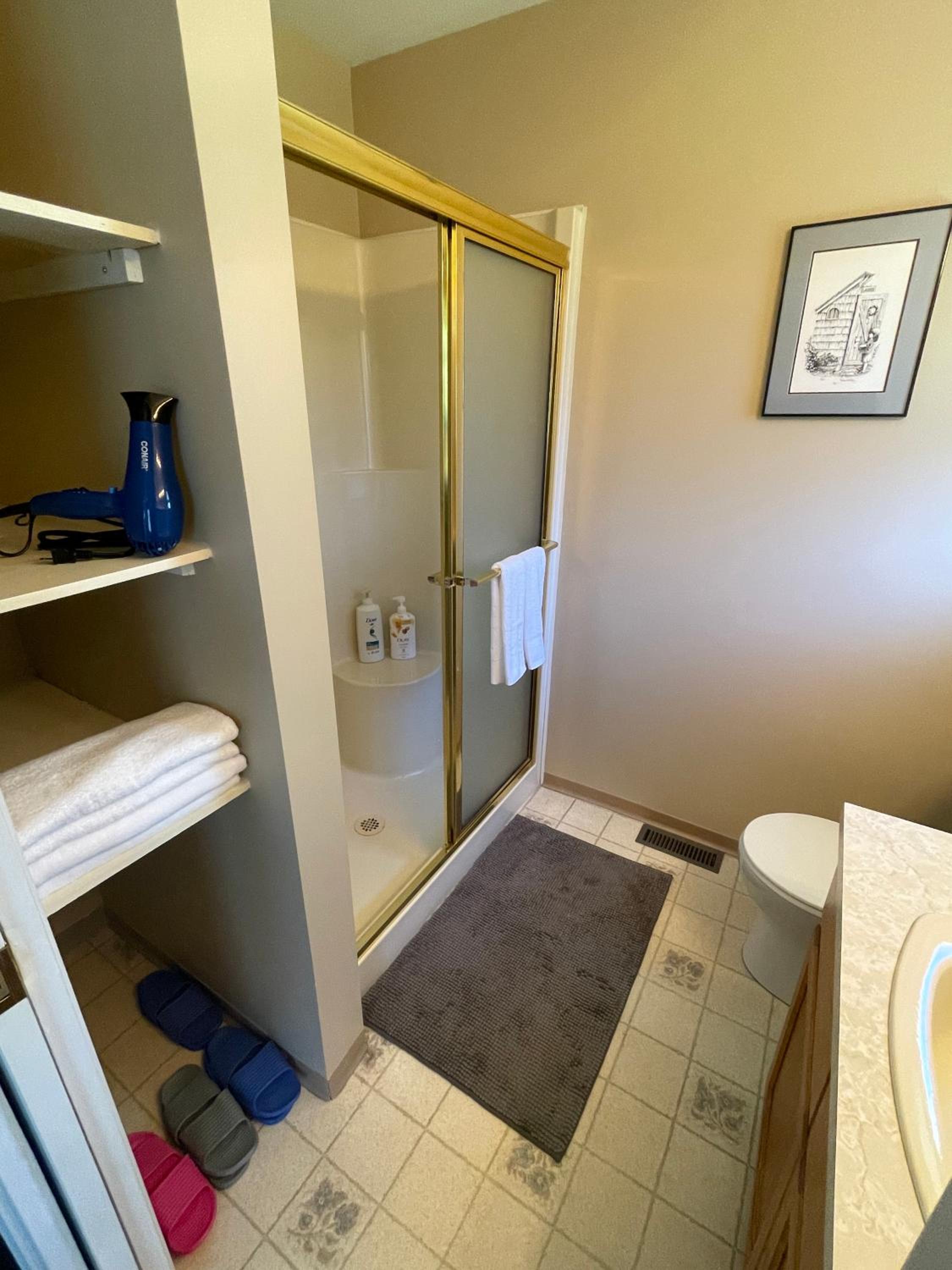 Guest Suite in Maple Ridge
