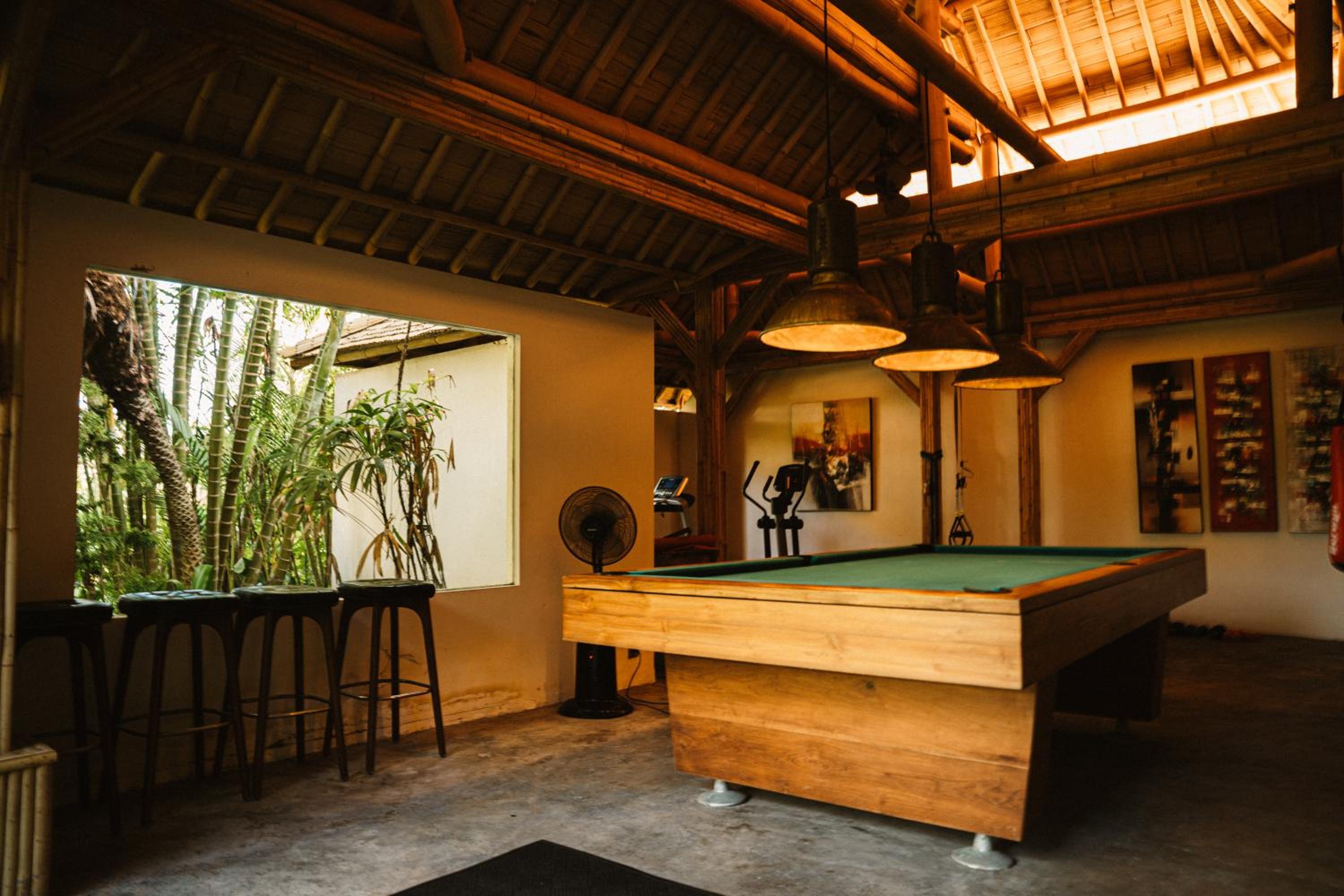 Villa Rosita Oceanfront Villa with Private Chef in Bali