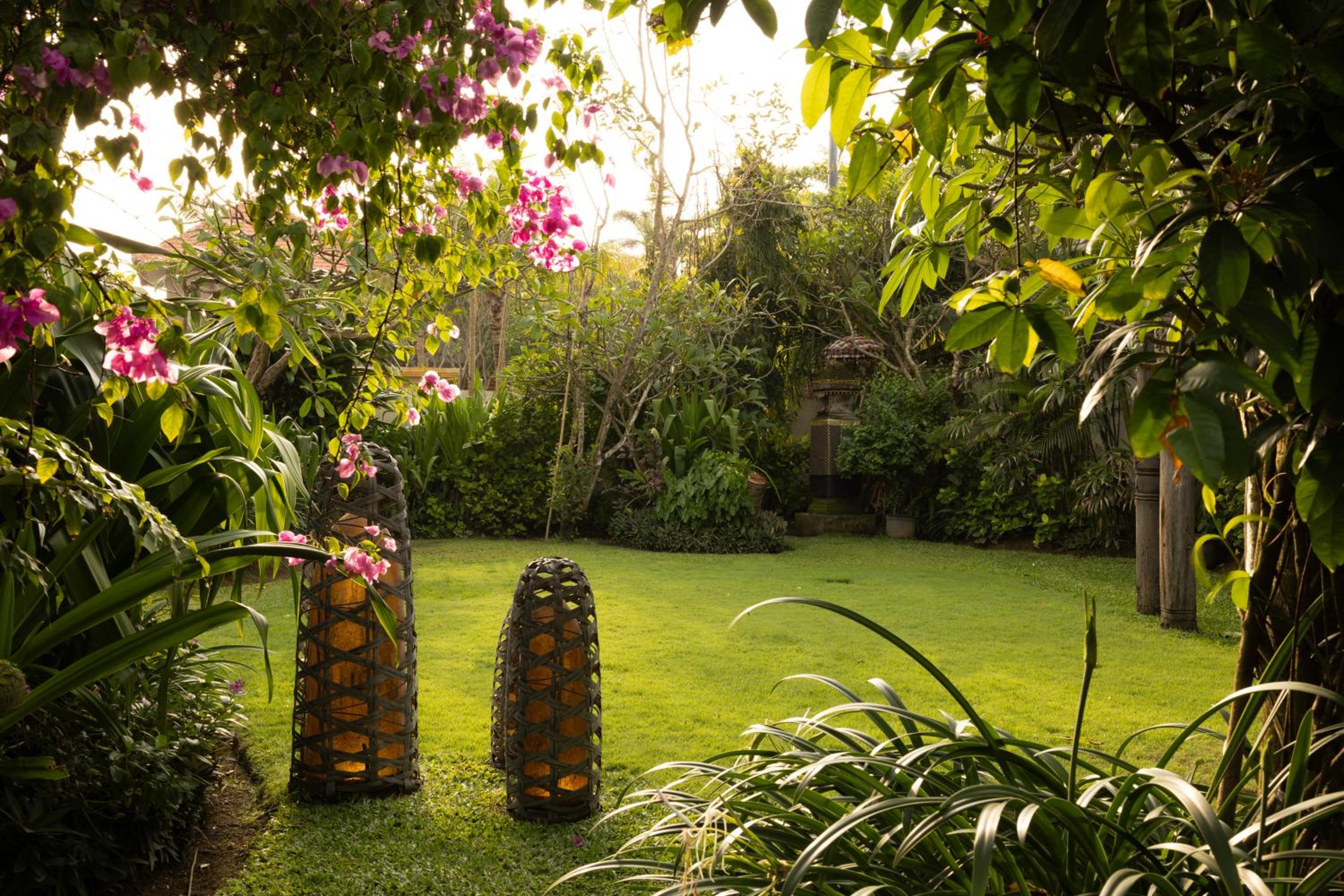 Villa Rosita Oceanfront Villa with Private Chef in Bali