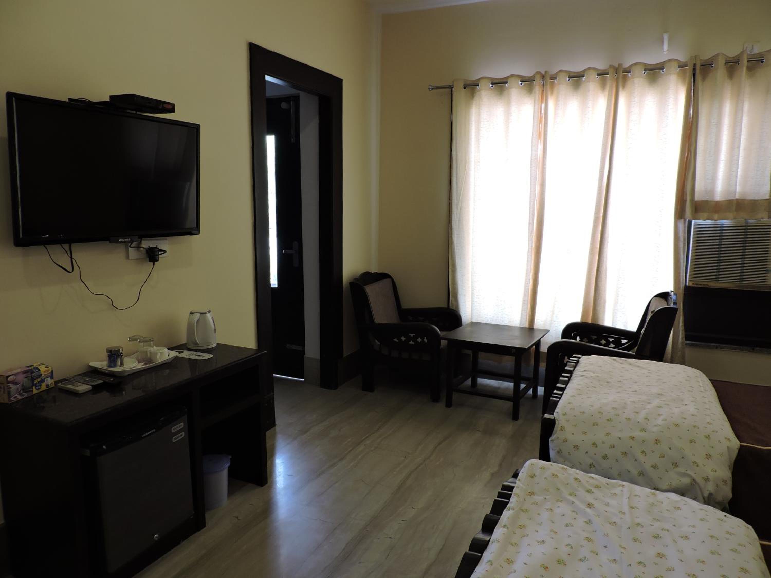 Pearl of Taj Home Stay