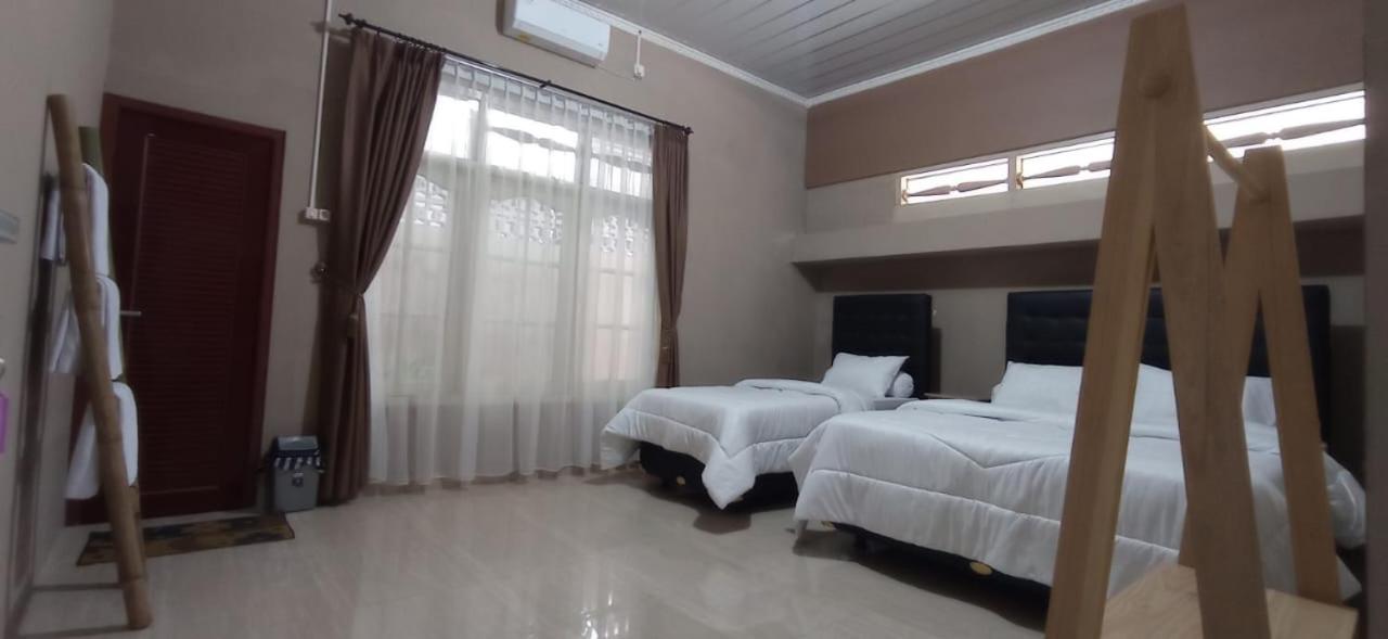 Griya Al Mukmin Guesthouse Syariah