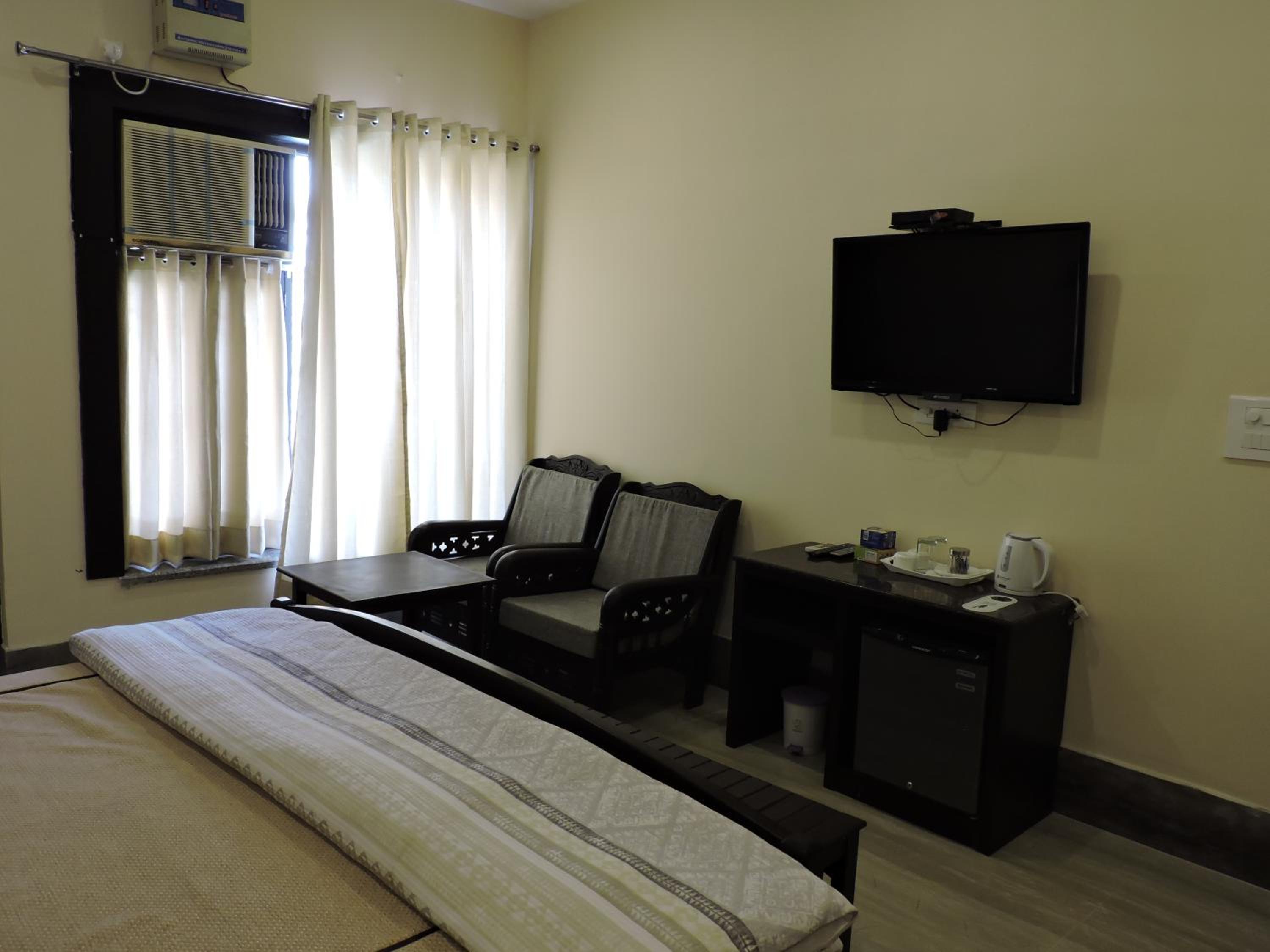 Pearl of Taj Home Stay