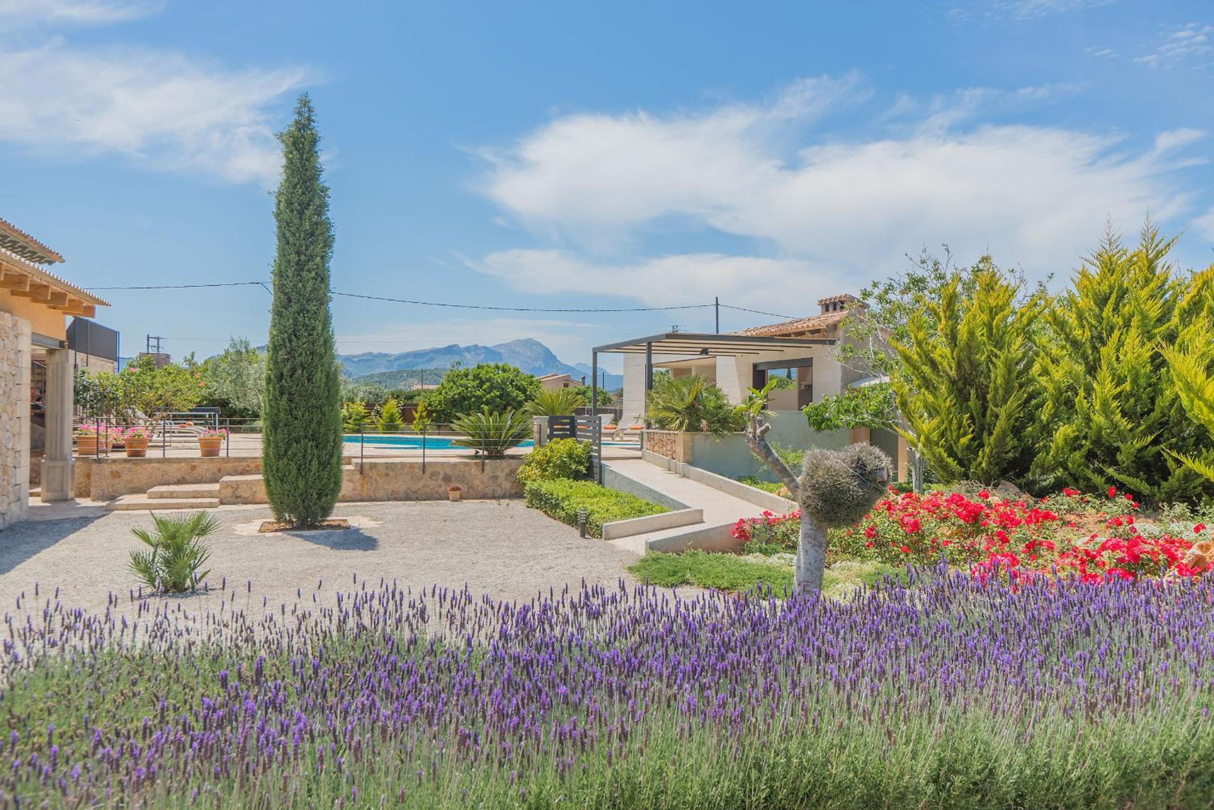 Garriga Vila view 4