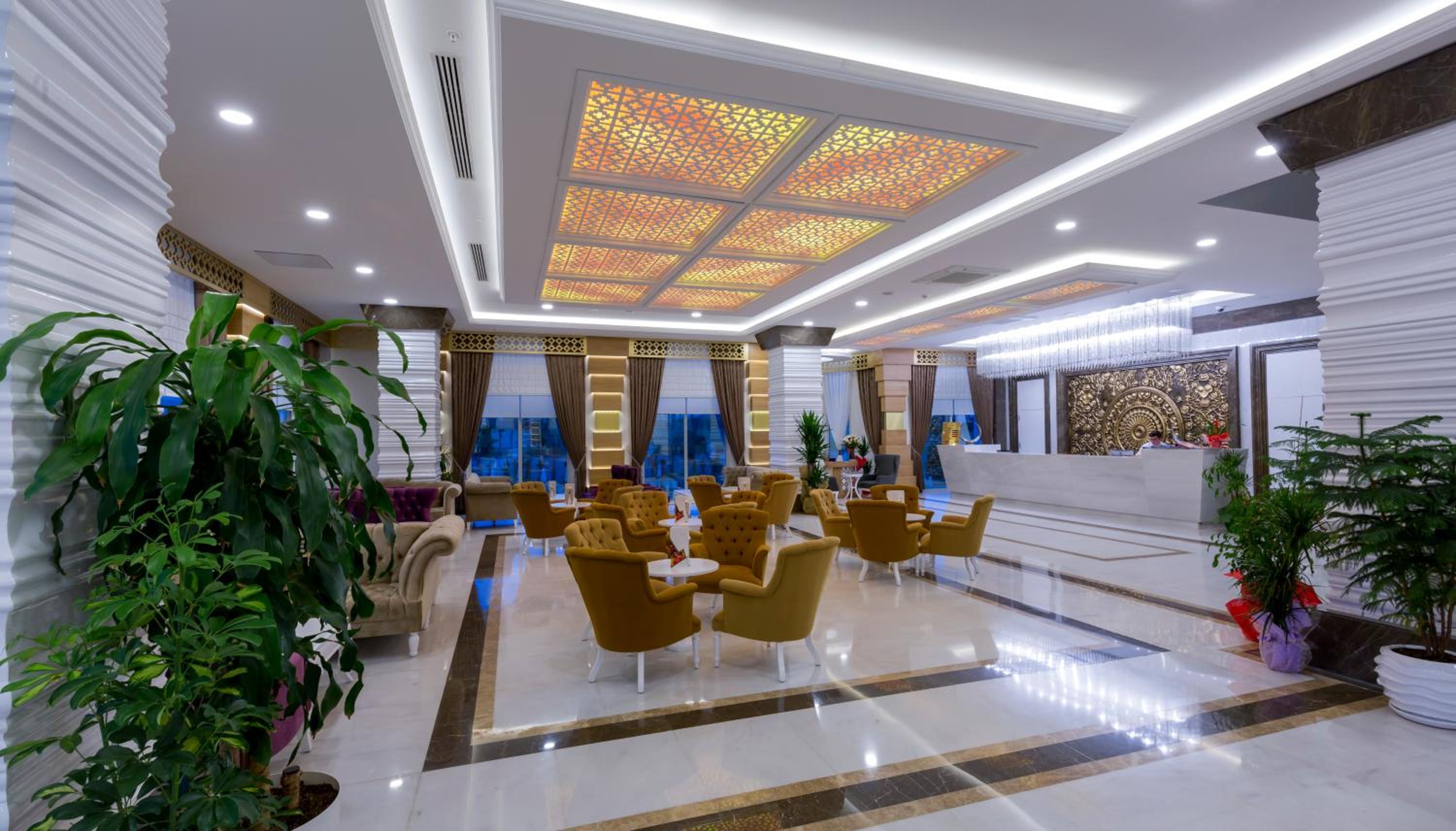 Side Royal Palace - Image 45