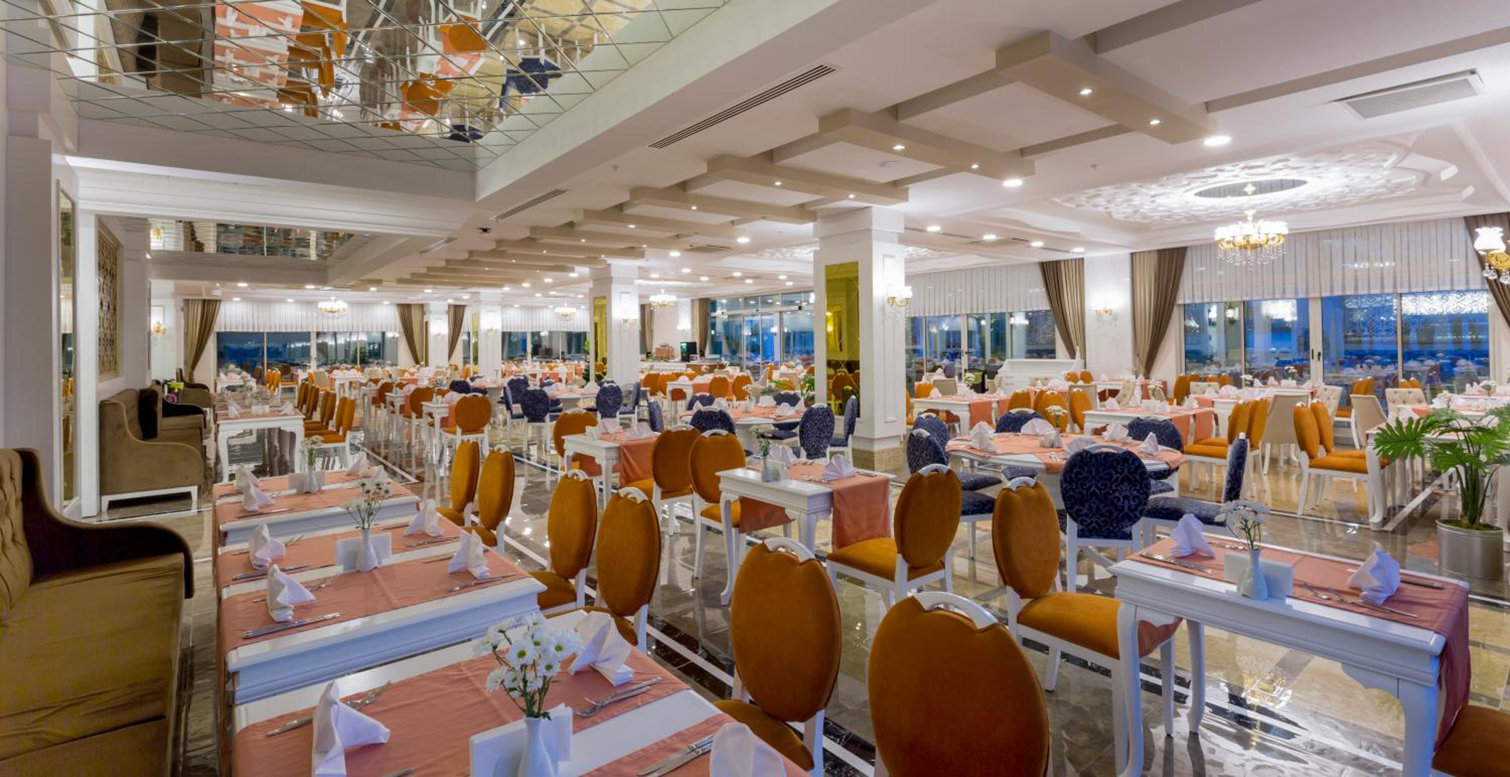 Side Royal Palace - Image 48