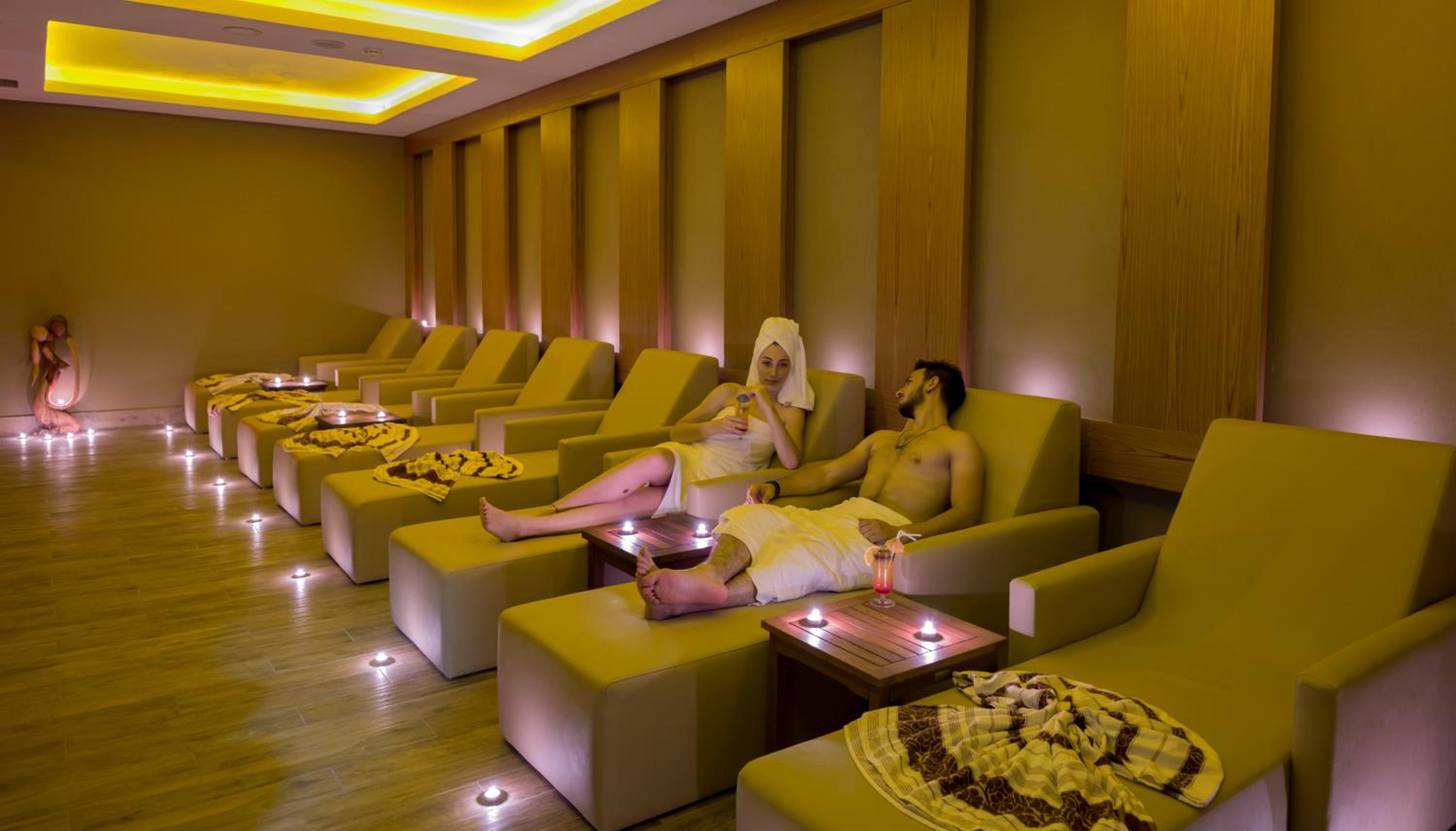 Side Royal Palace - Image 31