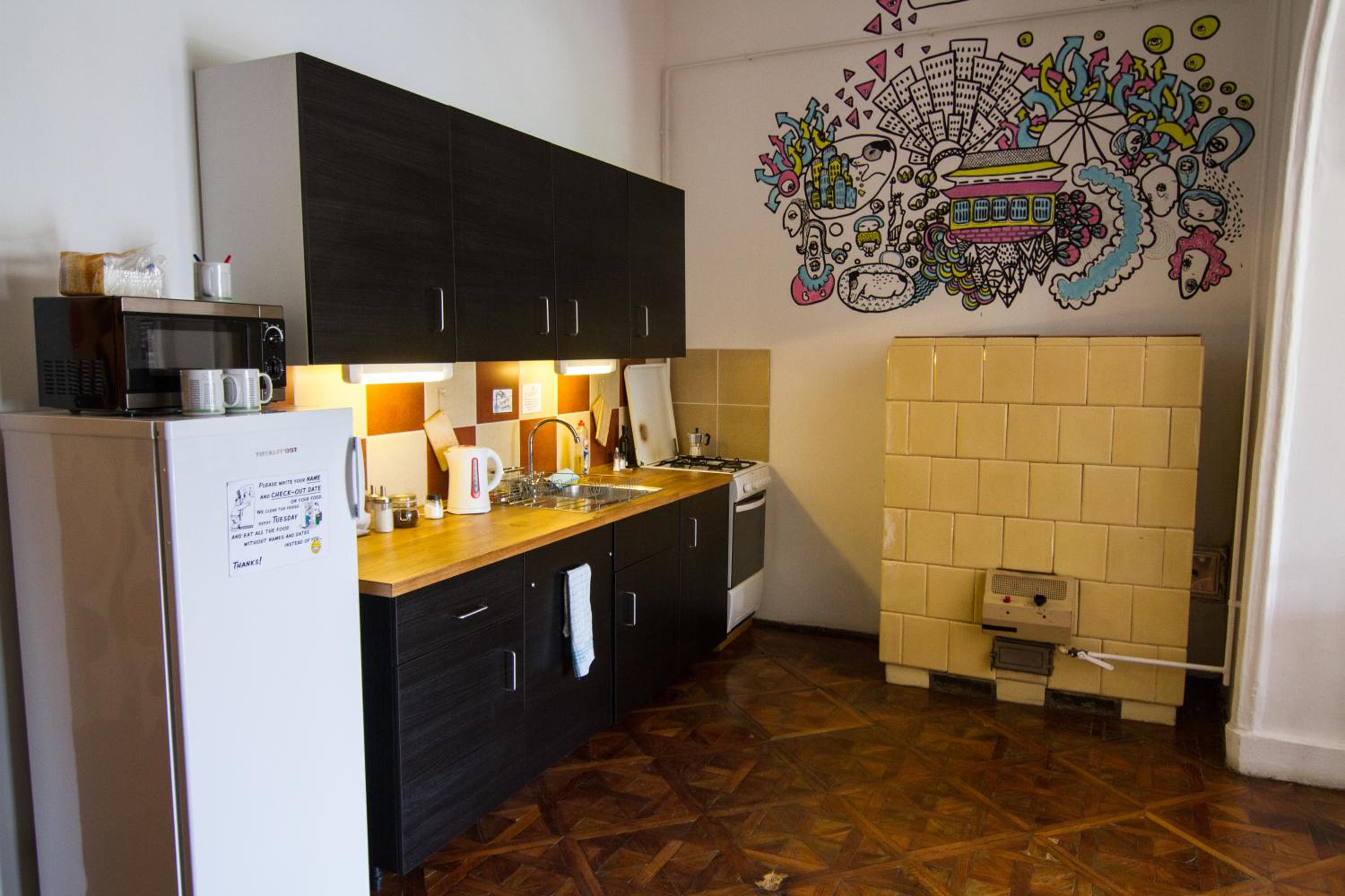 Pal's Hostel and Apartments