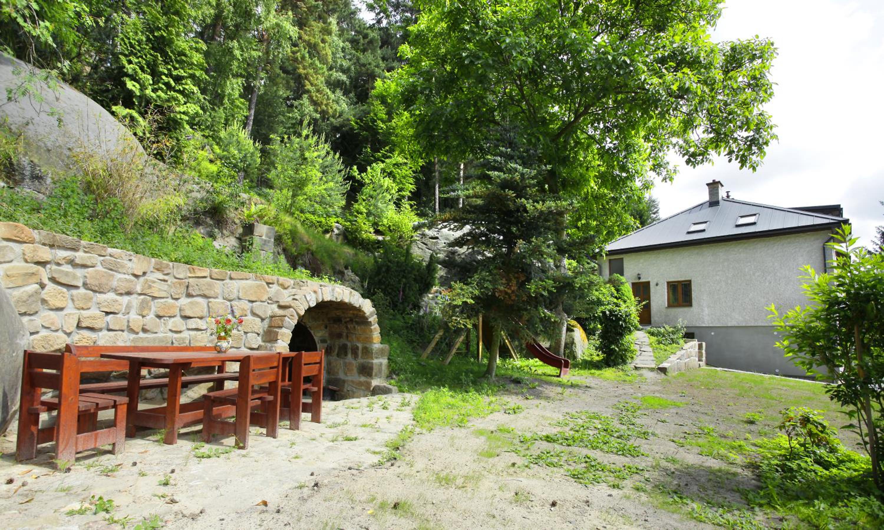 Photo 12