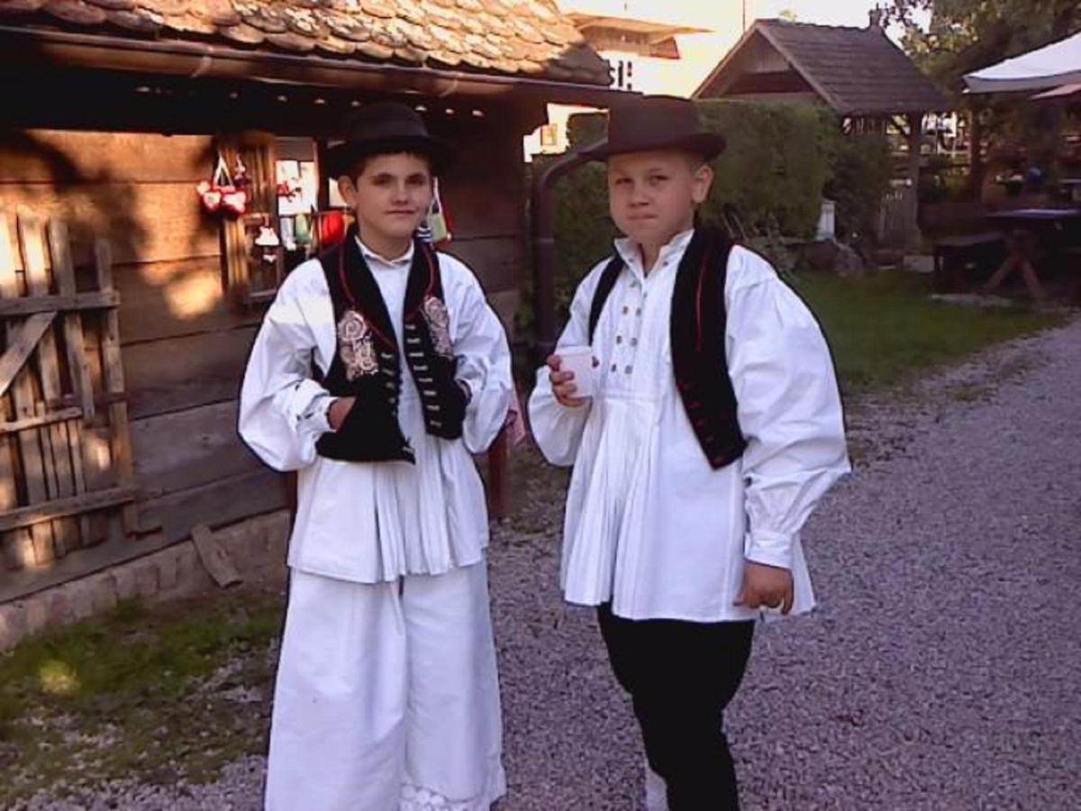 Photo 87